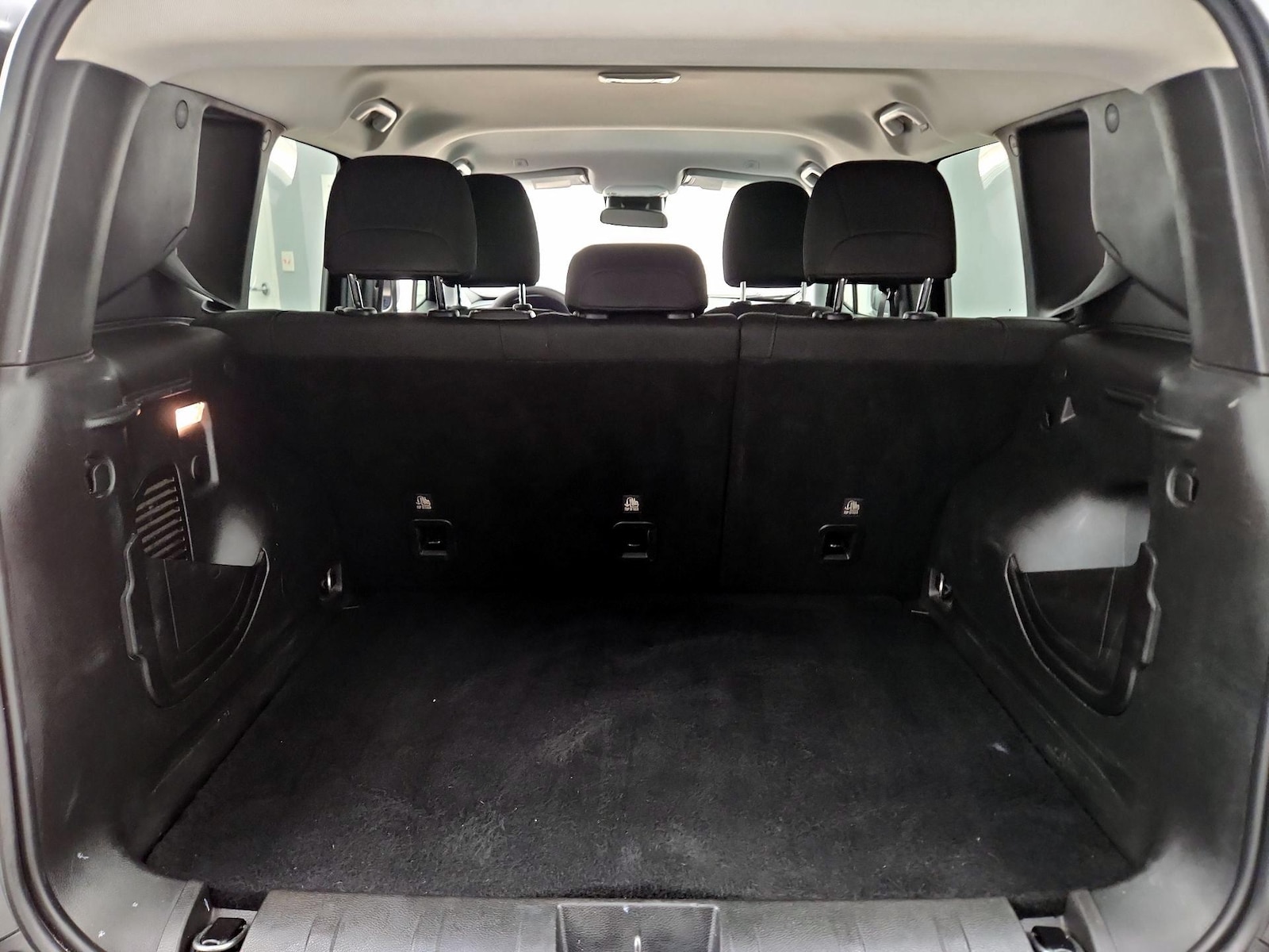 2020 Jeep Renegade Jeepster - Photo 21