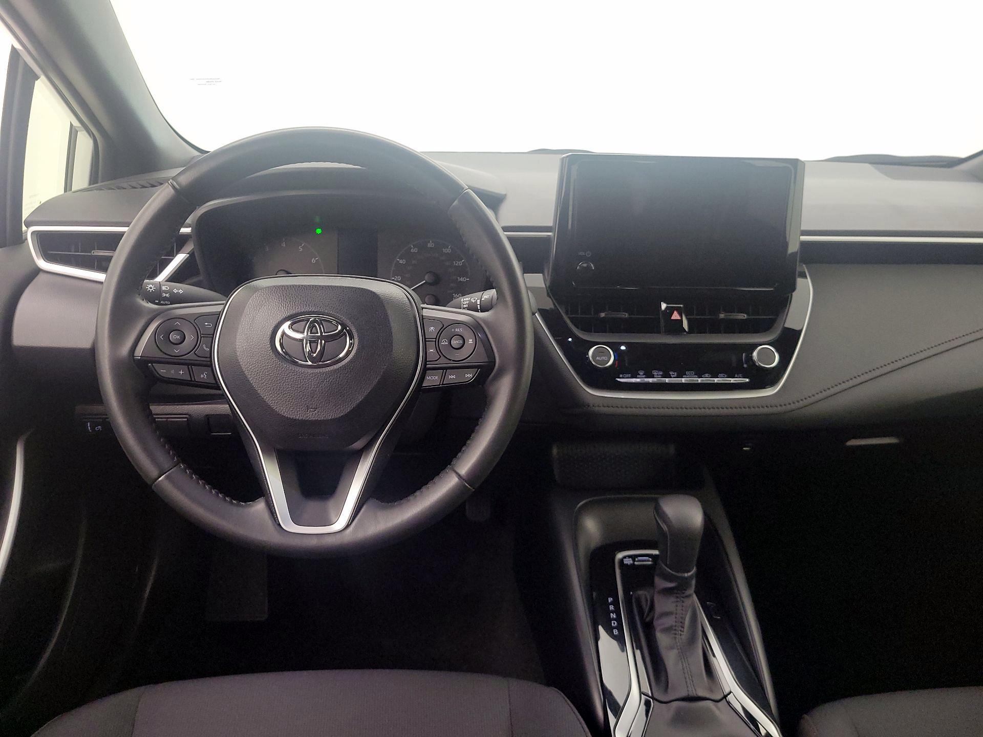 Thumbnail: 2023 Toyota Corolla - 10