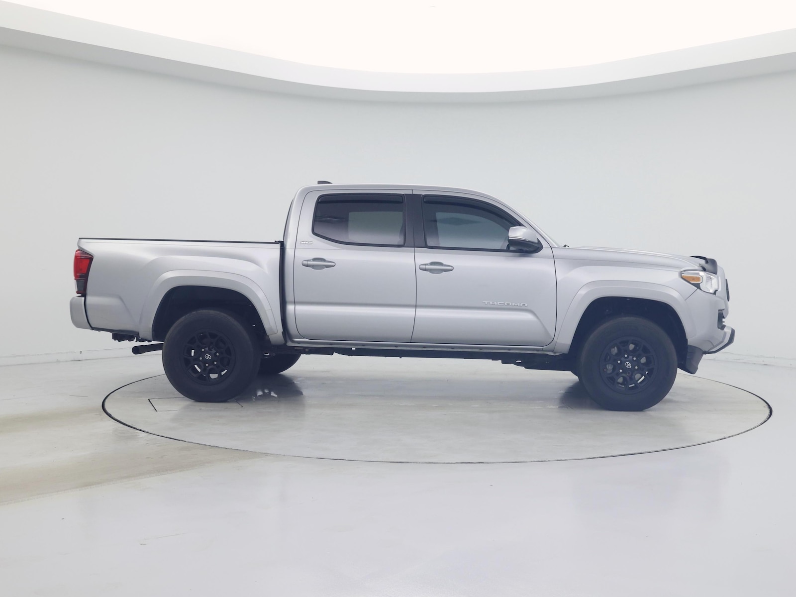 2022 Toyota Tacoma SR5 - Photo 8