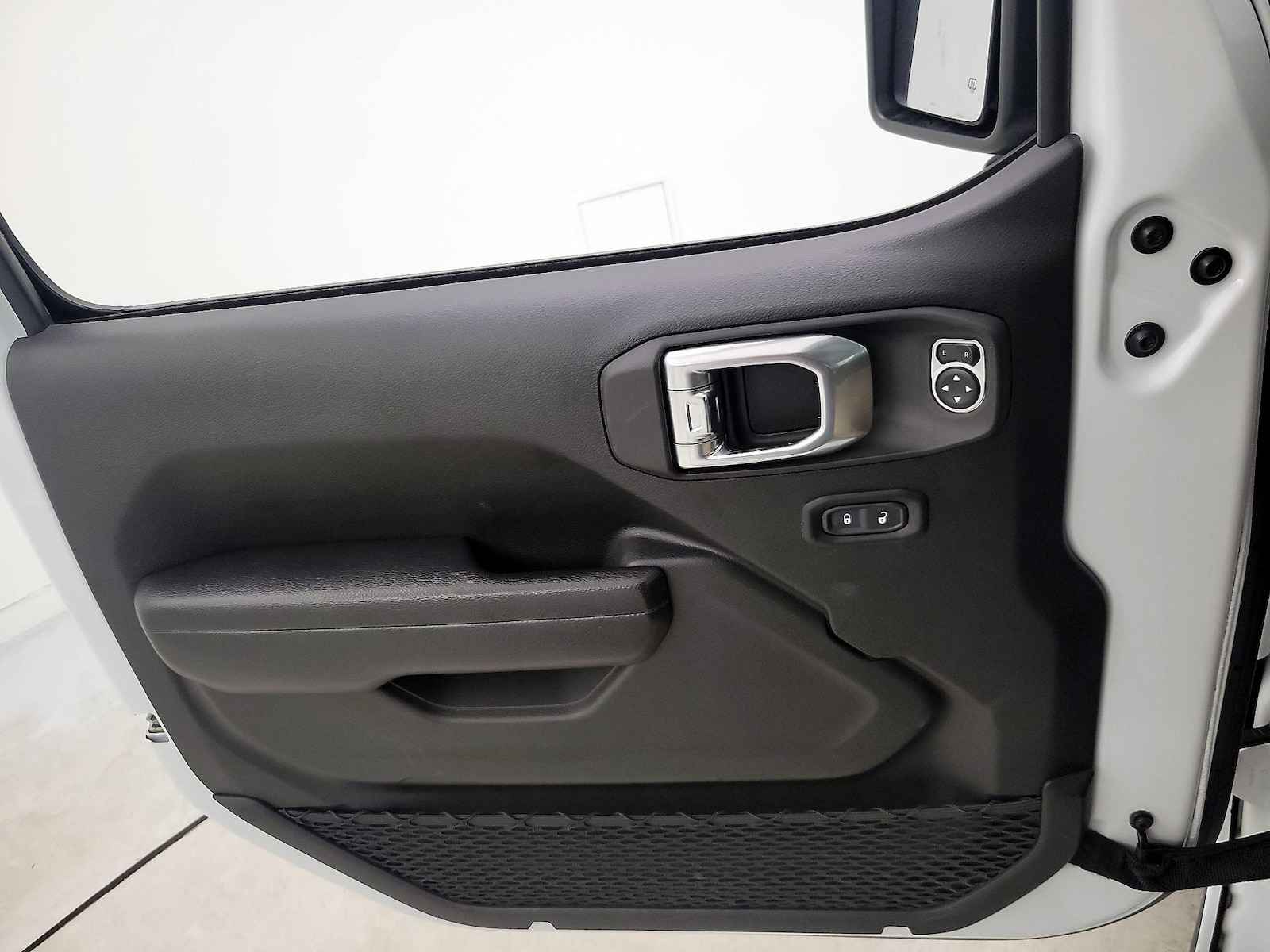 2023 Jeep Wrangler 4-Door Sport - Photo 13