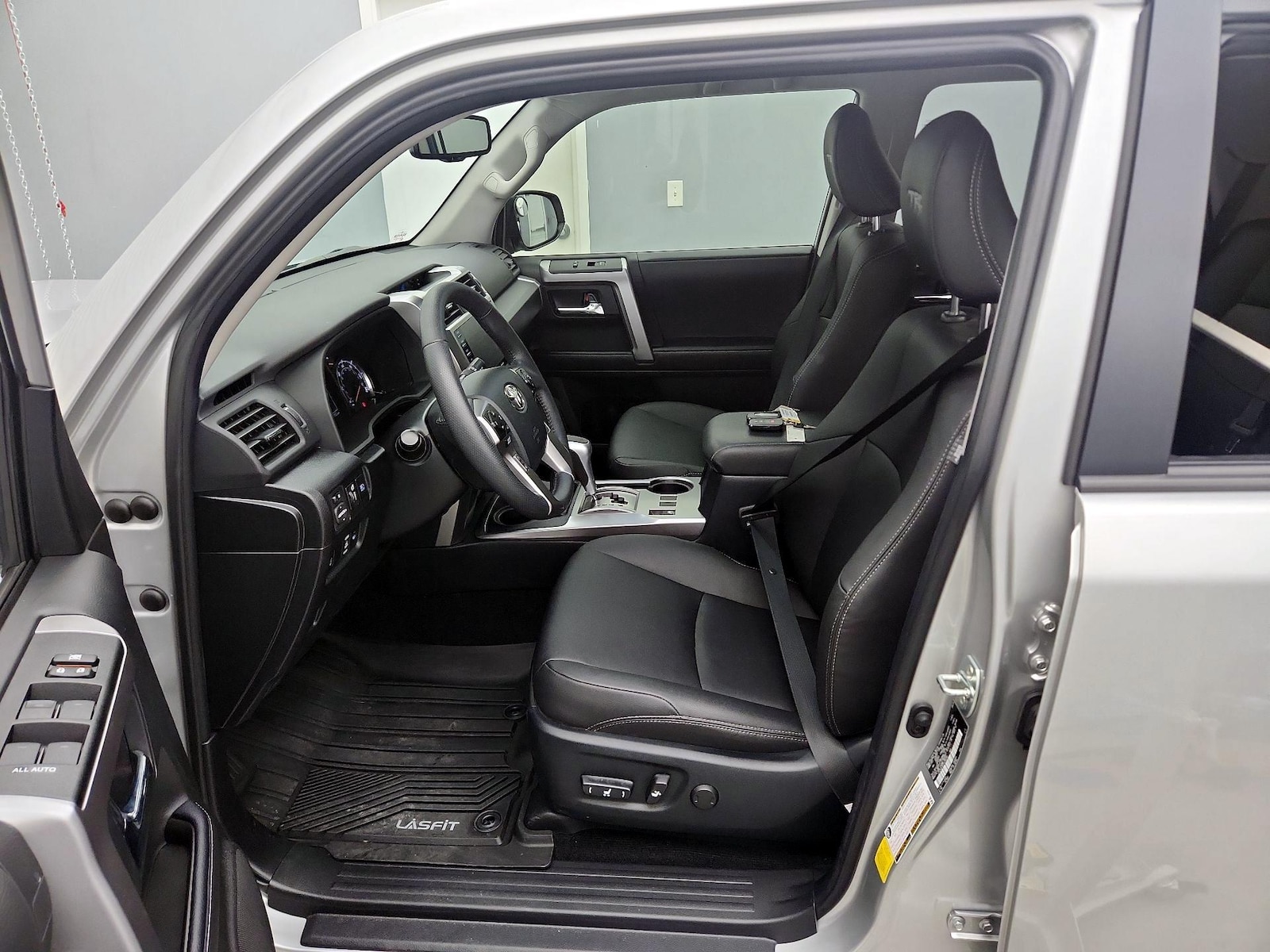 2023 Toyota 4Runner TRD Sport - Photo 12