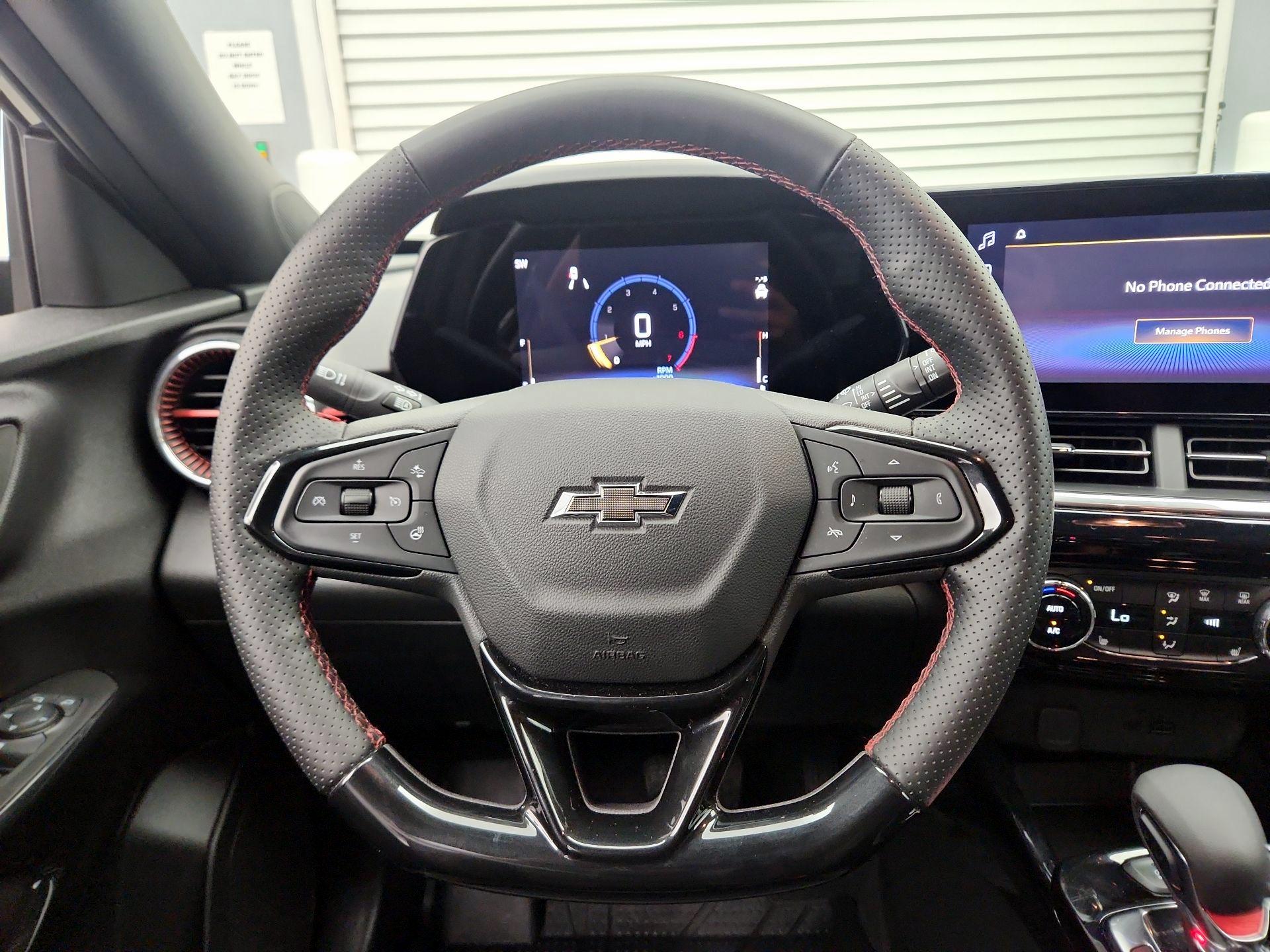 Thumbnail: 2025 Chevrolet Trax - 10