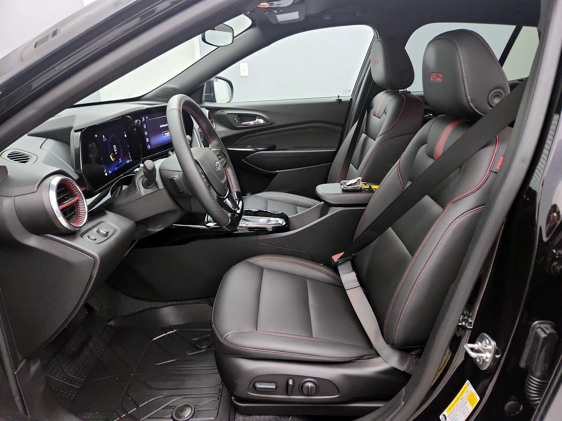 Thumbnail: 2025 Chevrolet Trax - 11