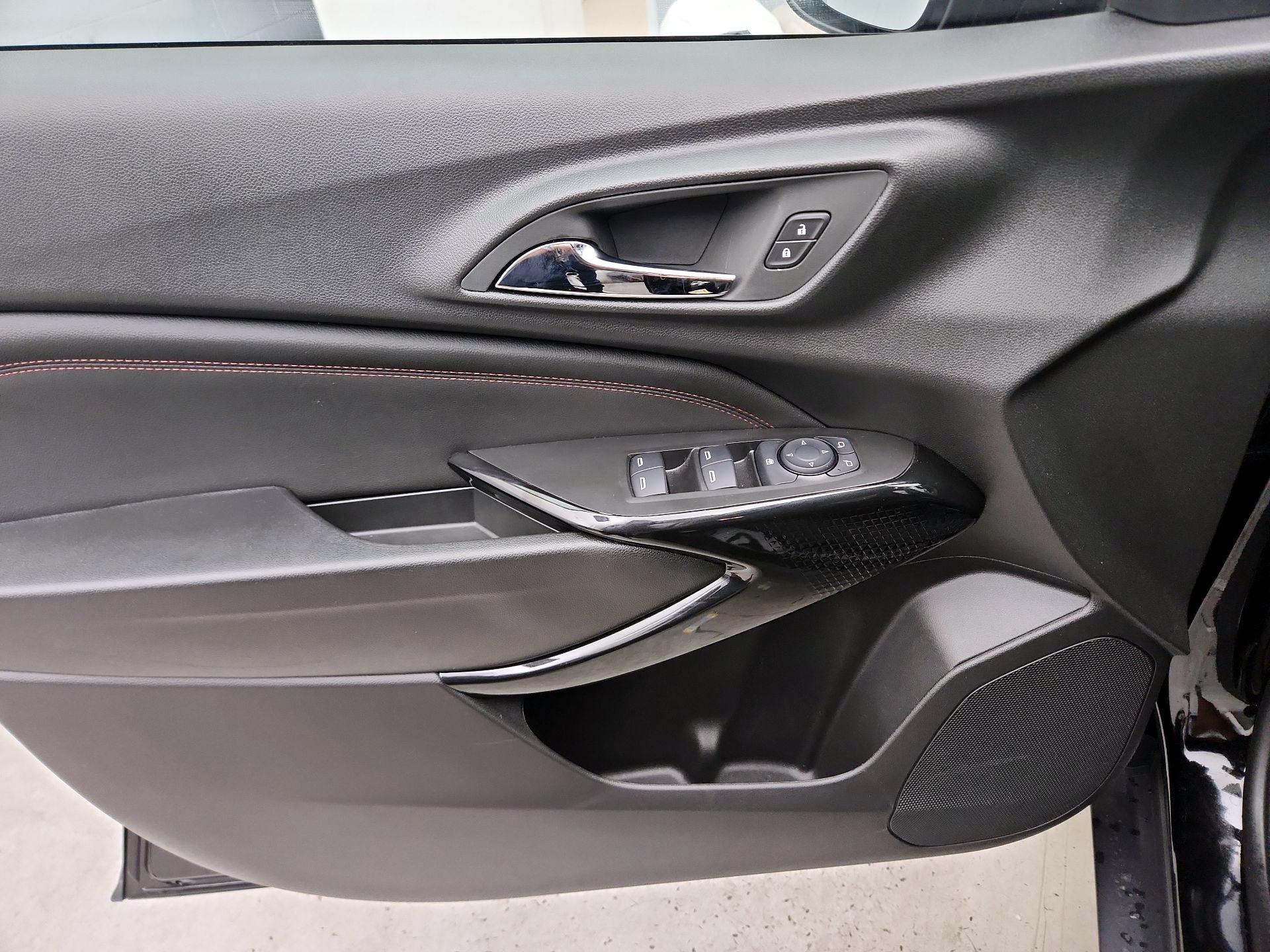 Thumbnail: 2025 Chevrolet Trax - 12