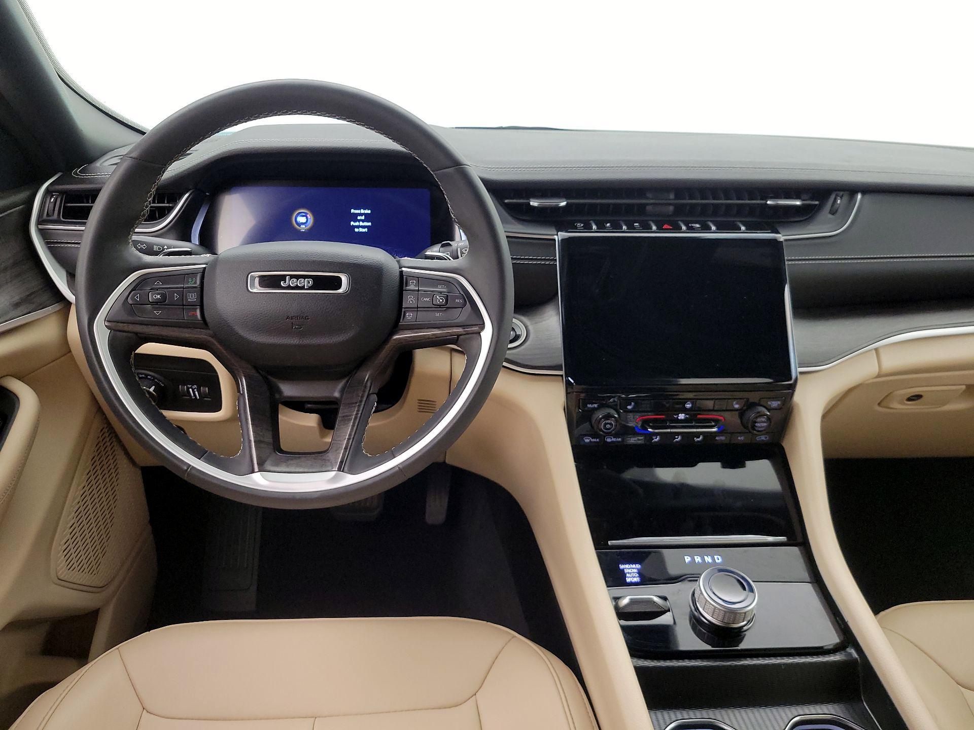 Thumbnail: 2024 Jeep Grand Cherokee - 10