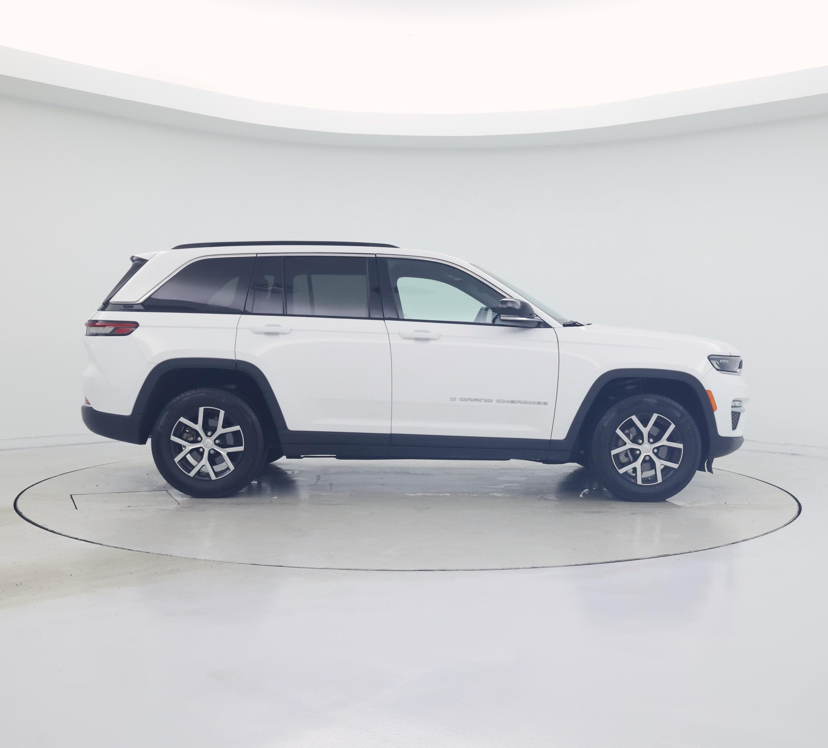 Thumbnail: 2024 Jeep Grand Cherokee - 7