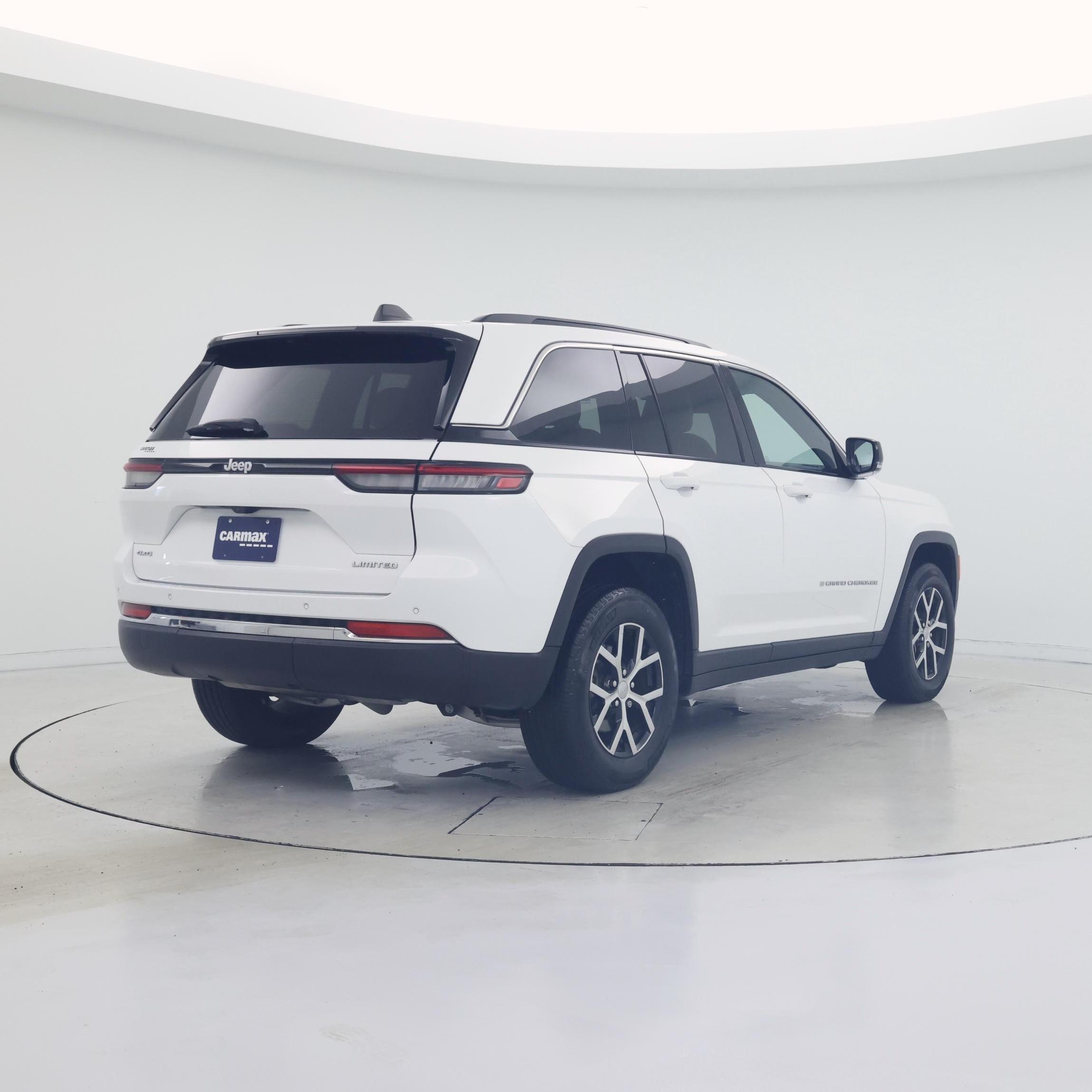 Thumbnail: 2024 Jeep Grand Cherokee - 8