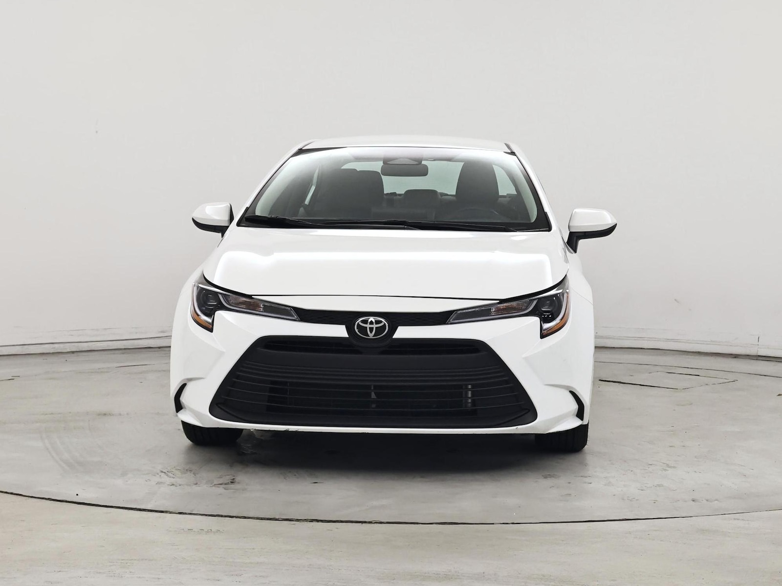 2026 Toyota Corolla LE - Photo 6