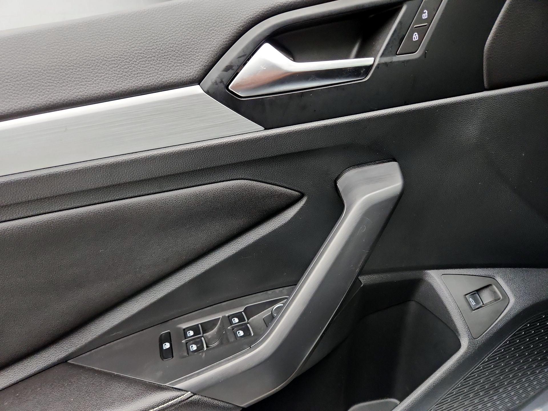 Thumbnail: 2025 Volkswagen Jetta - 12
