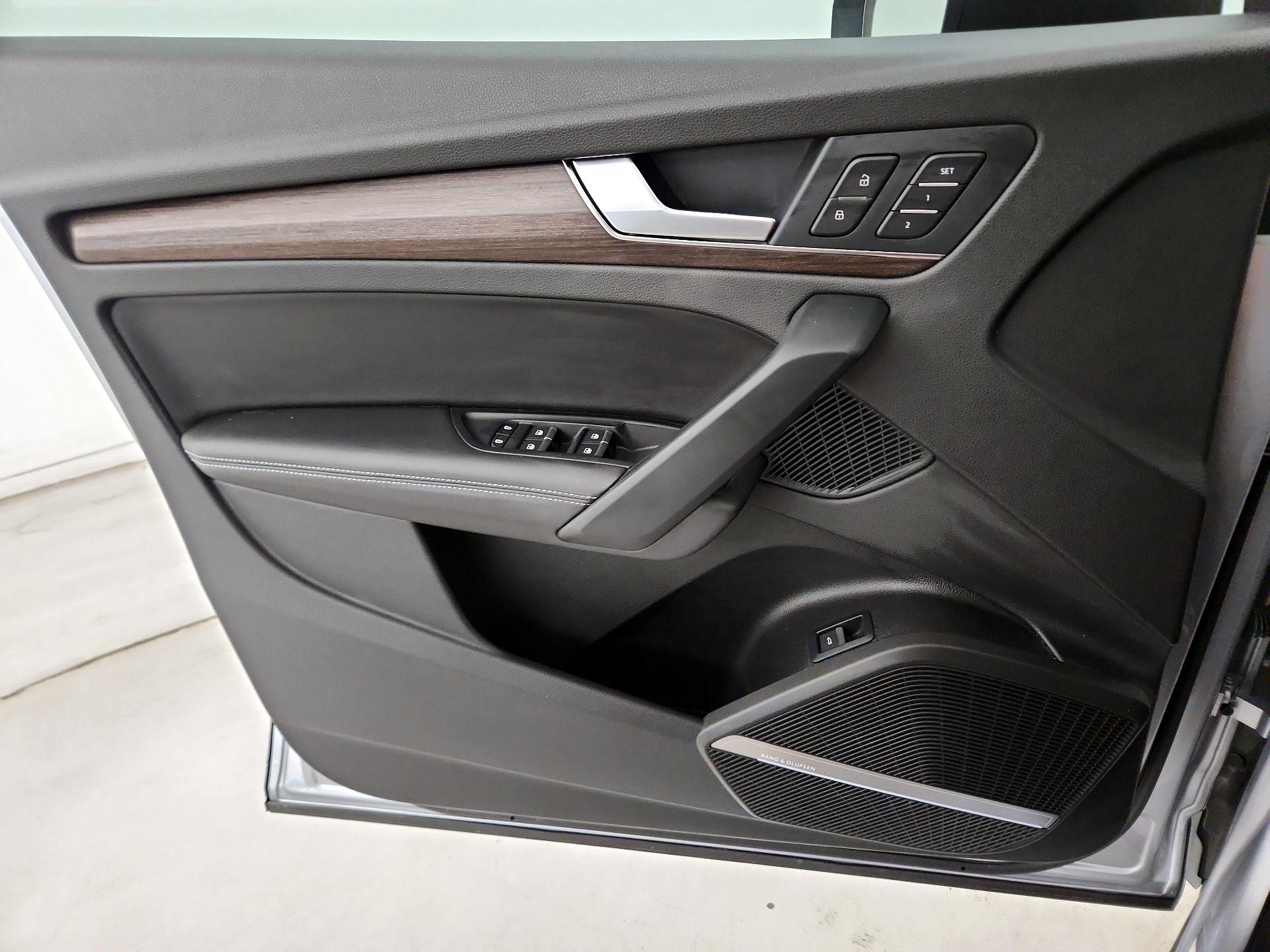 Thumbnail: 2023 Audi Q5 - 12