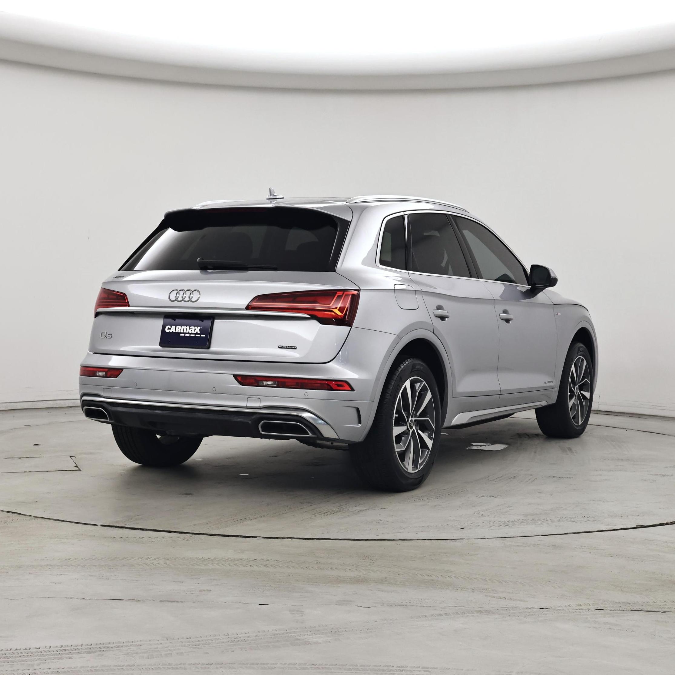 Thumbnail: 2023 Audi Q5 - 8