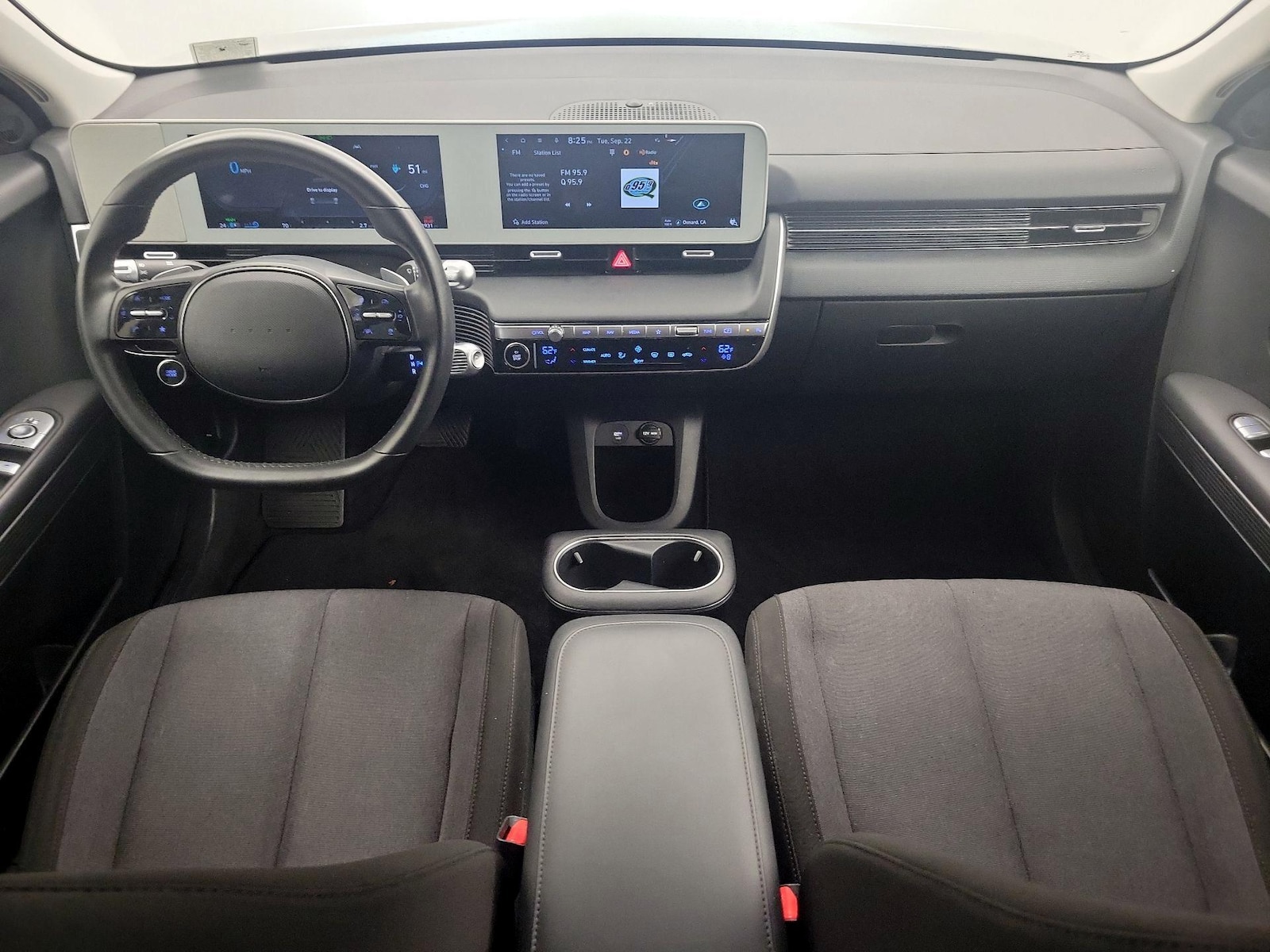2024 Hyundai IONIQ 5 SE - Photo 8