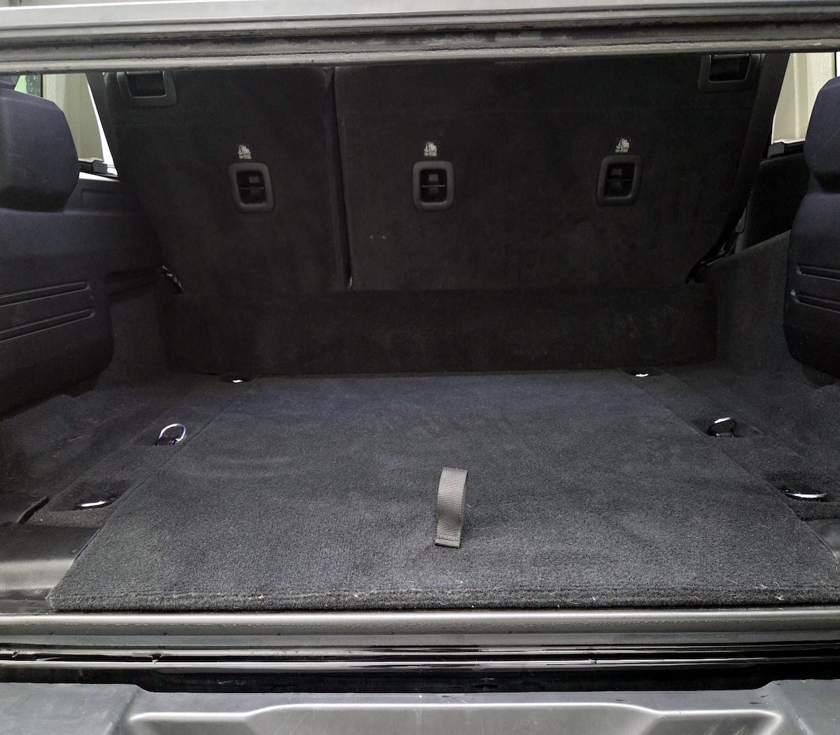 Trunk/Cargo (Seats Up)