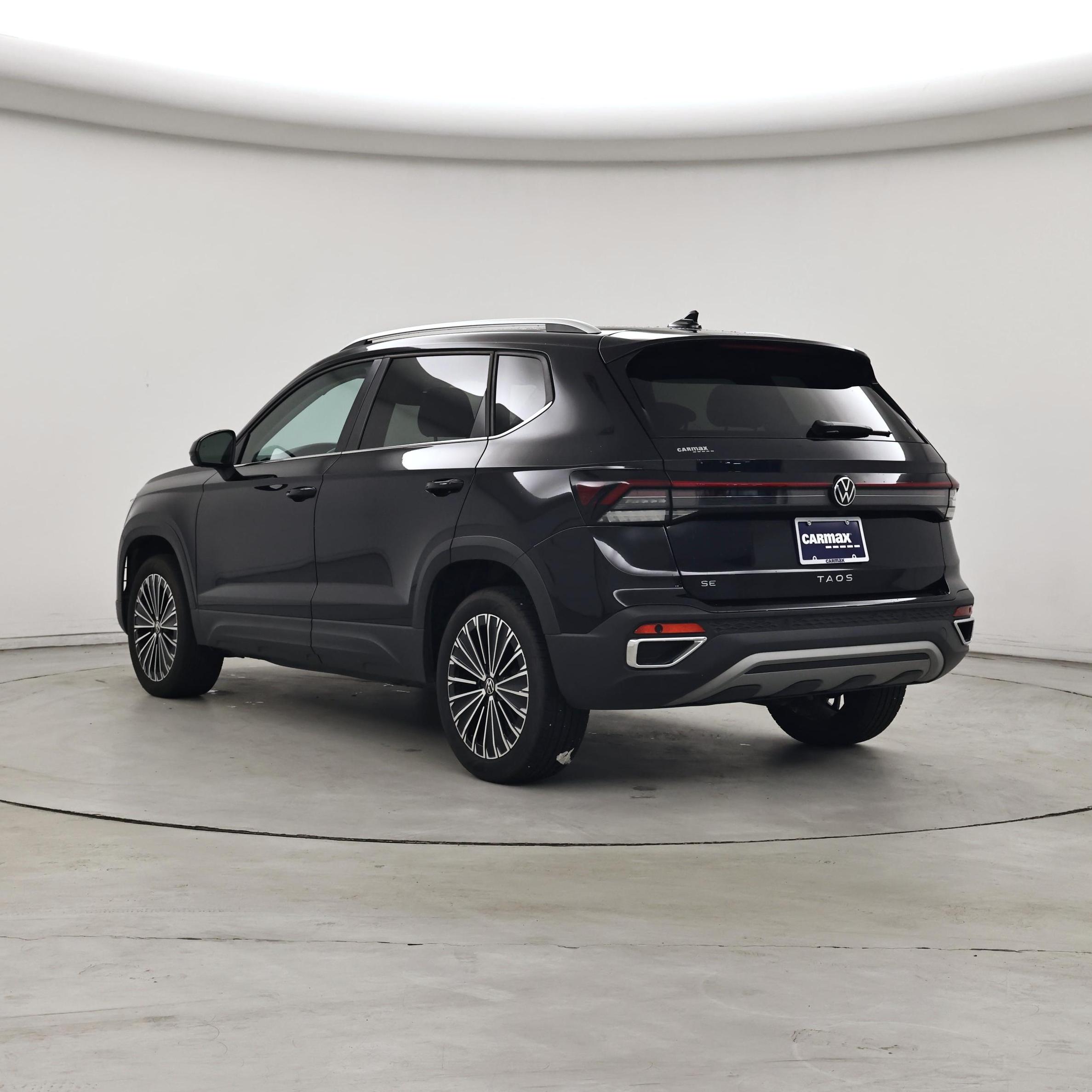 Thumbnail: 2025 Volkswagen Taos - 2