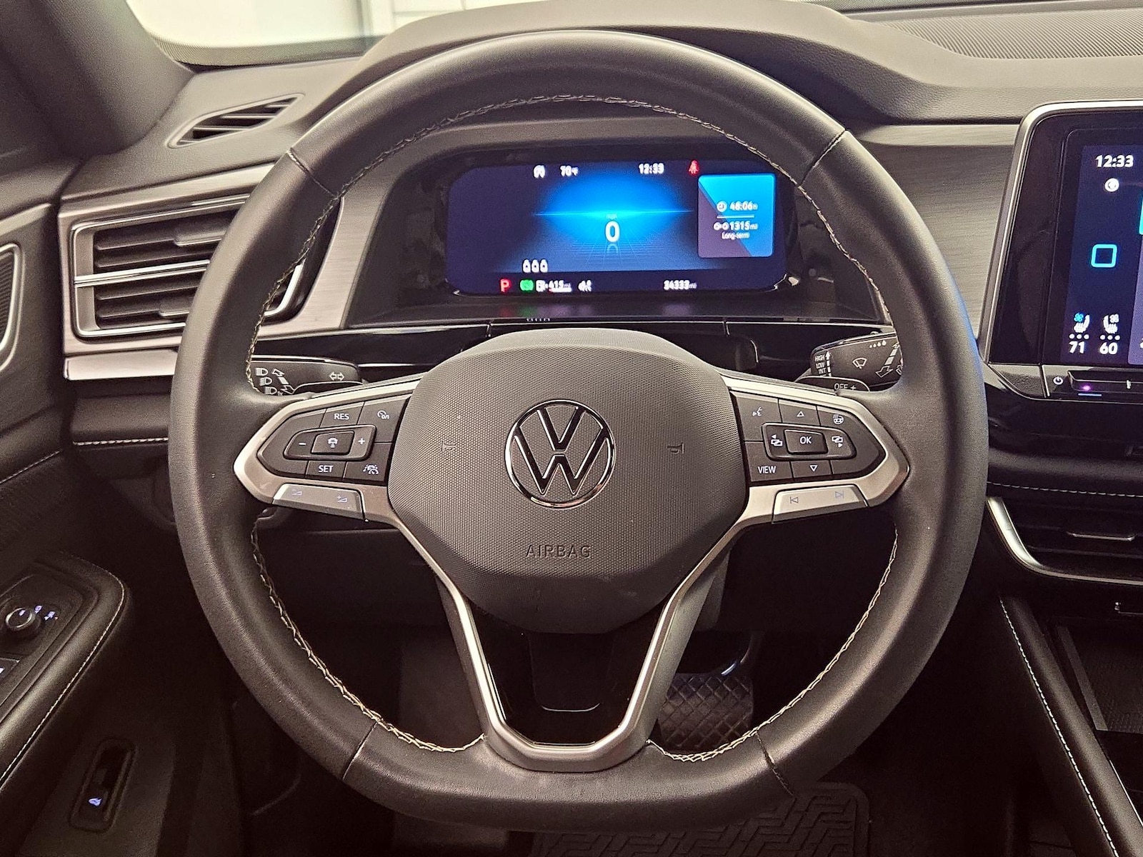 2024 Volkswagen Atlas Cross Sport SE w/Tech - Photo 11