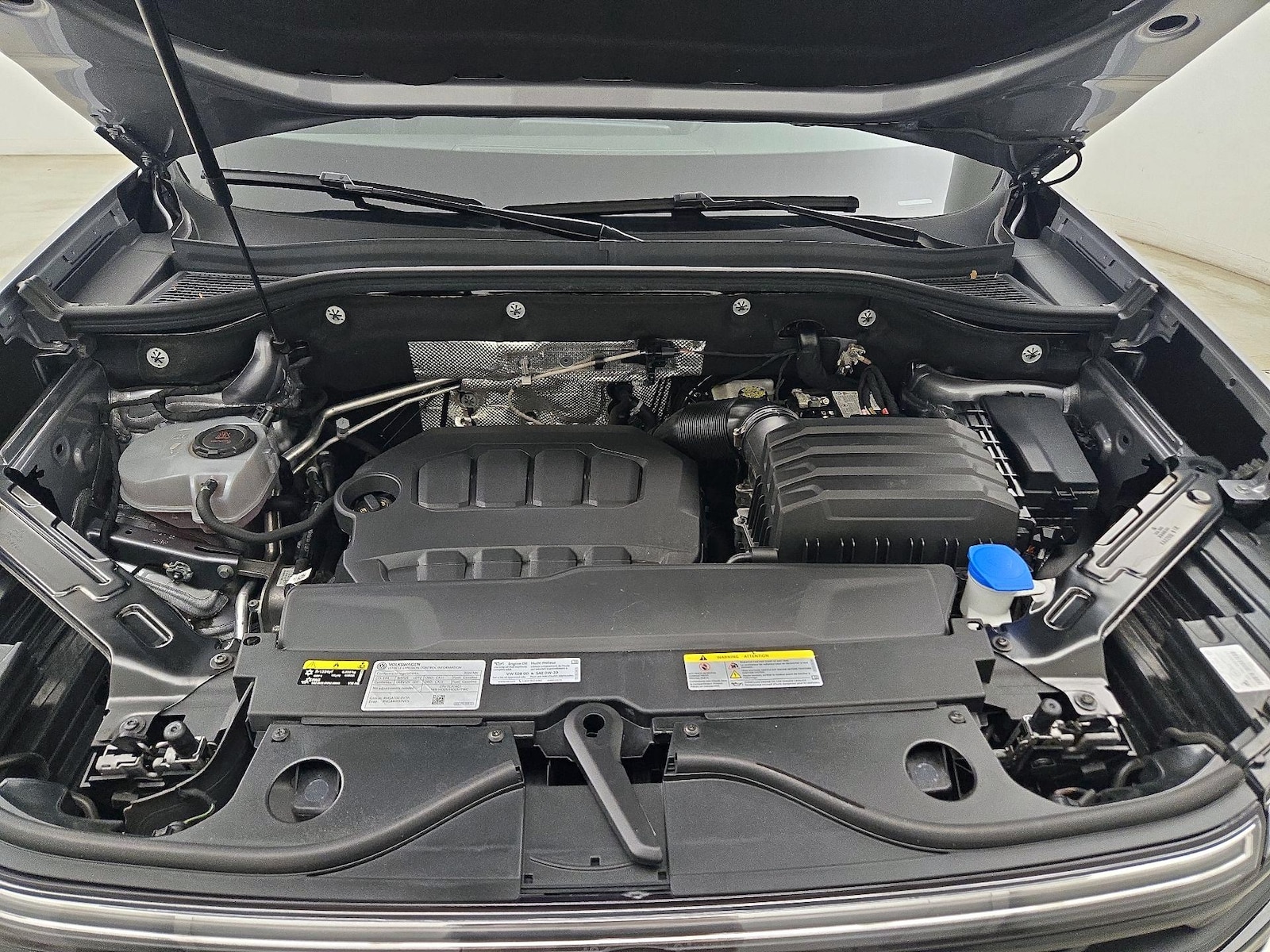 2024 Volkswagen Atlas Cross Sport SE w/Tech - Photo 22