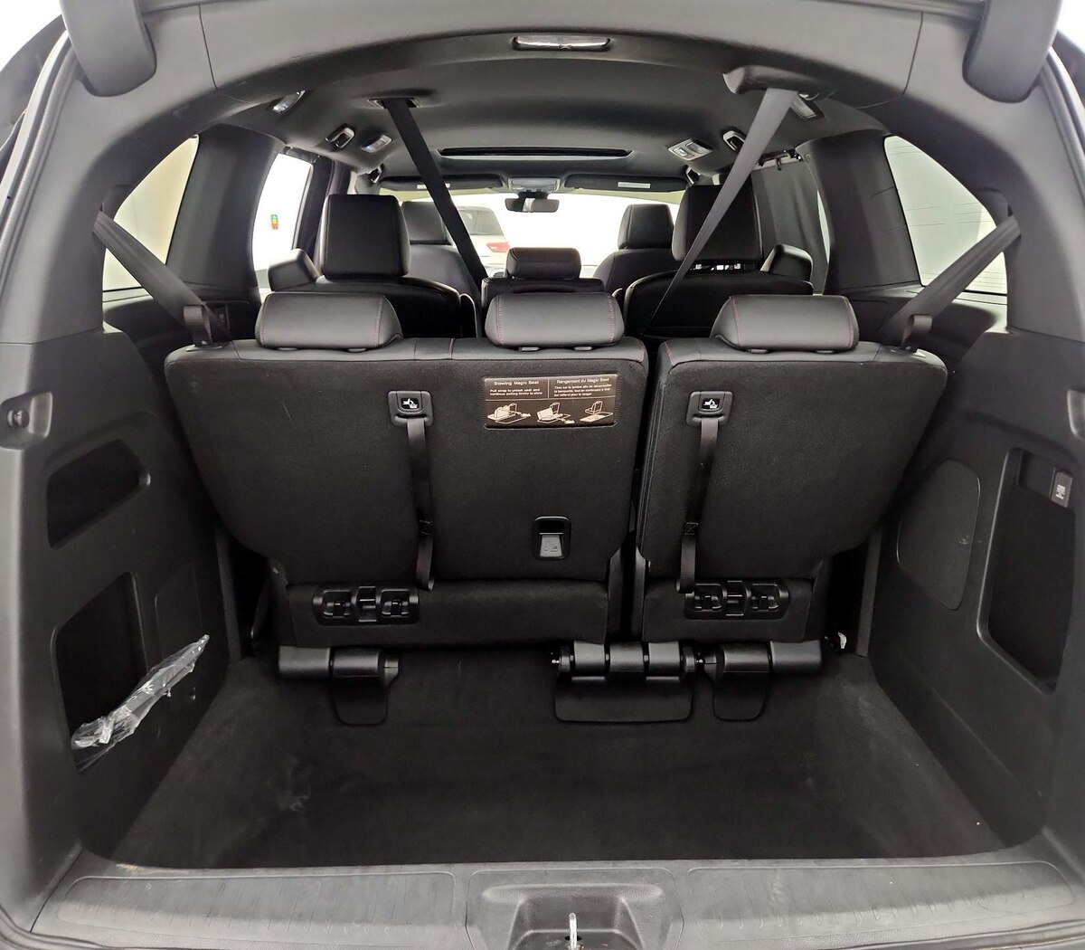 Trunk/Cargo (Seats Up)