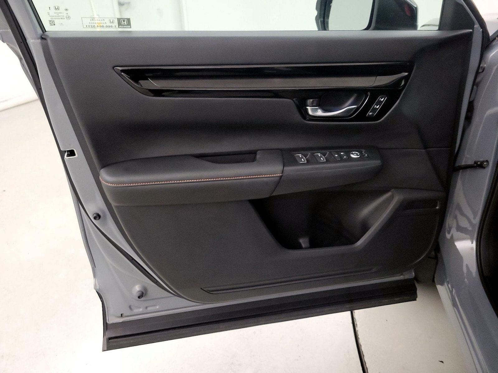 2025 Honda CR-V Sport Touring - Photo 12