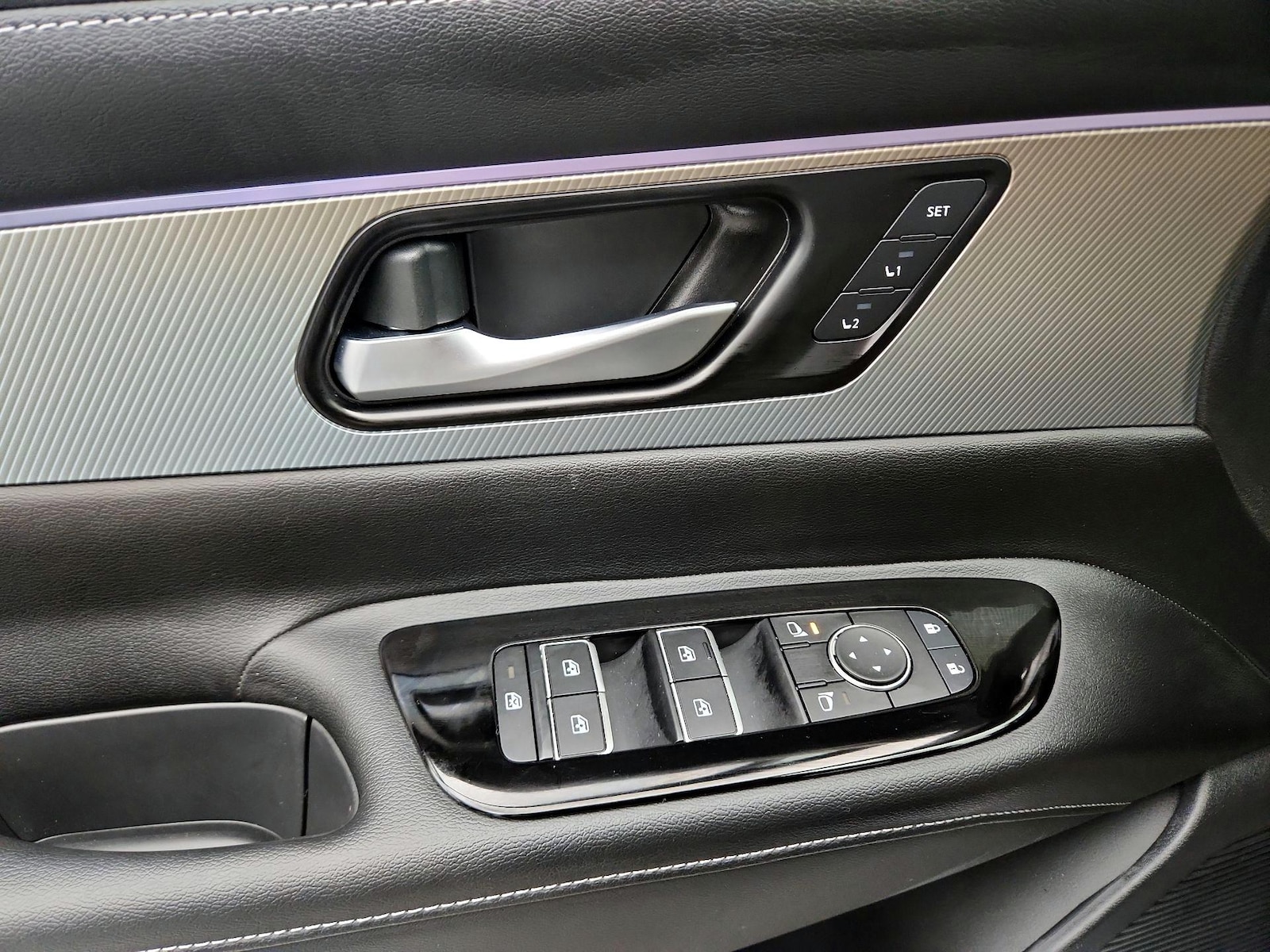2025 Nissan Murano SL - Photo 13