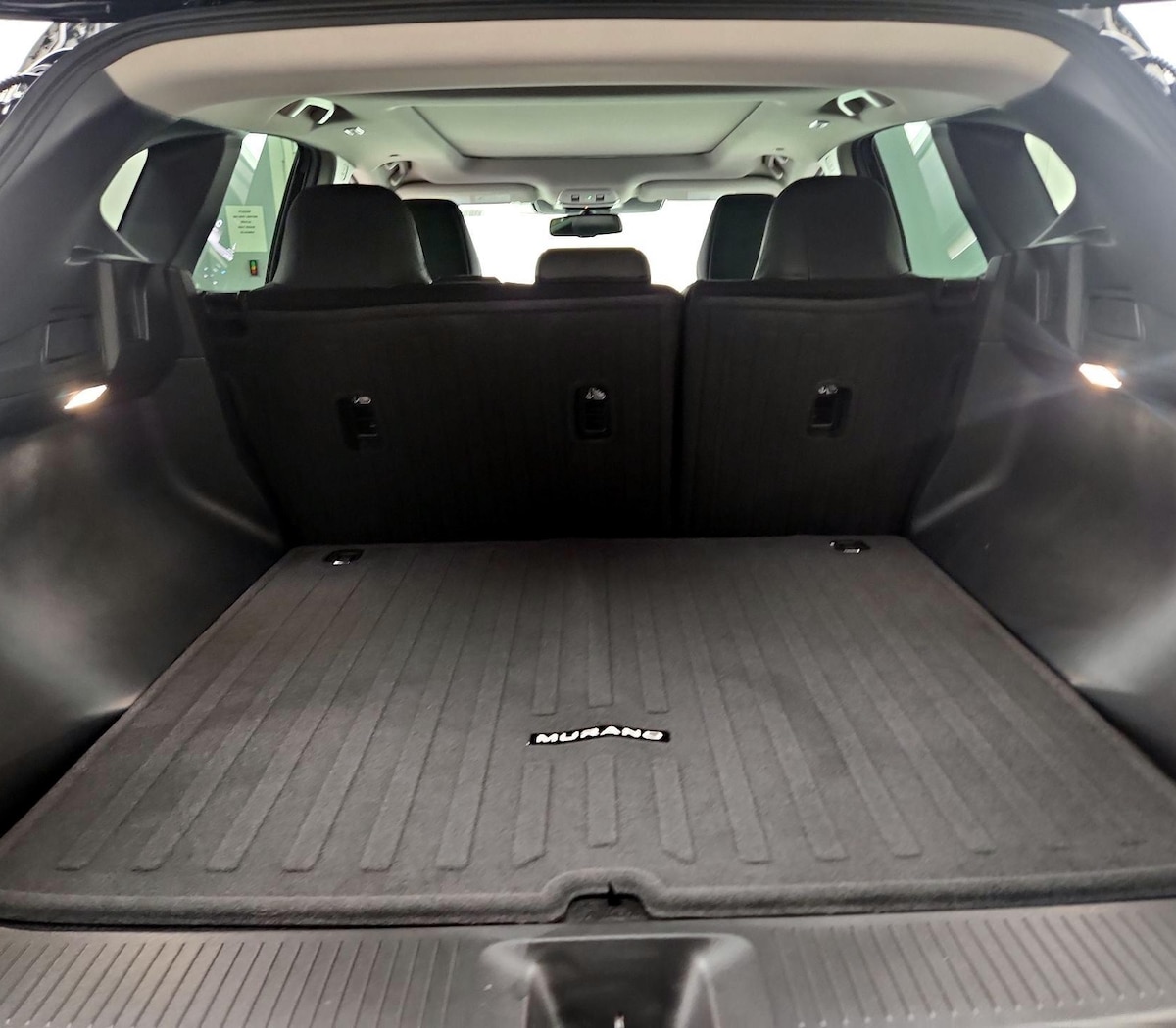 Trunk/Cargo (Seats Up)