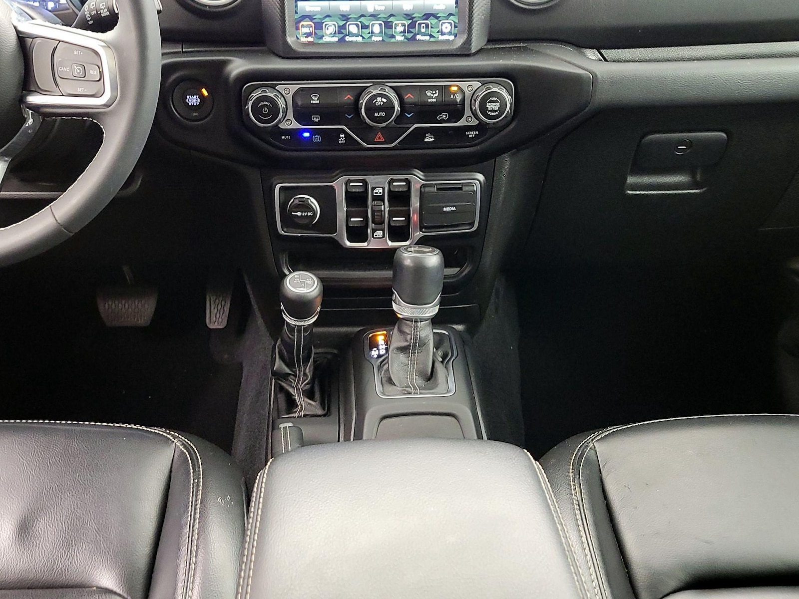 2023 Jeep Wrangler 4xe Sahara 4XE - Photo 19