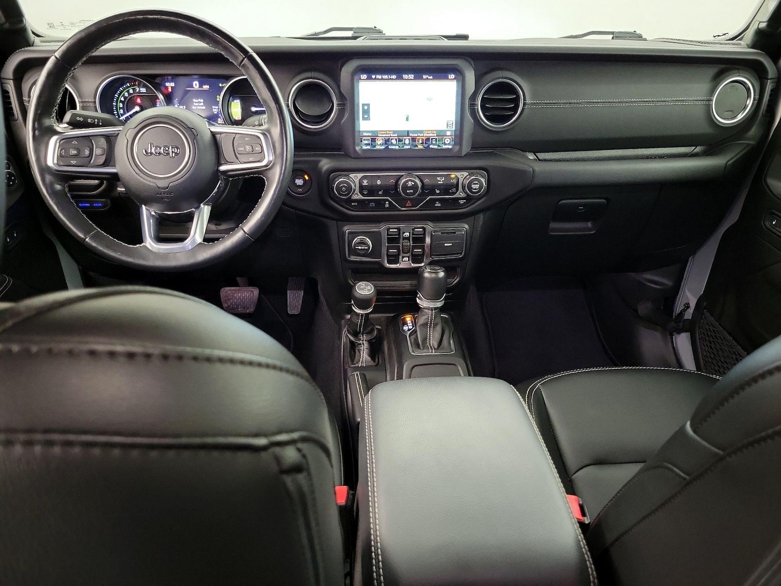 Apple CarPlay® & Android Auto™