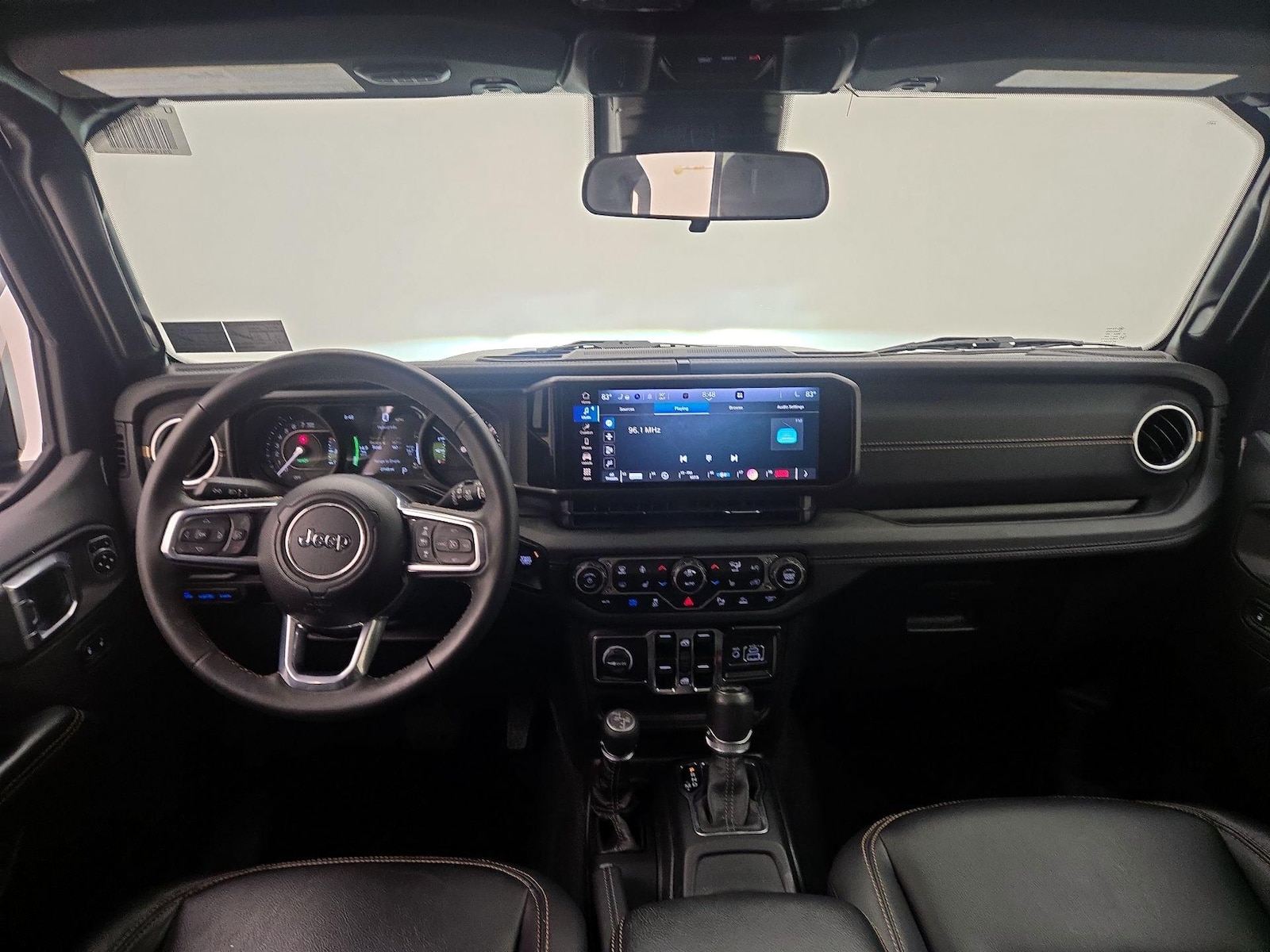 Apple CarPlay® & Android Auto™