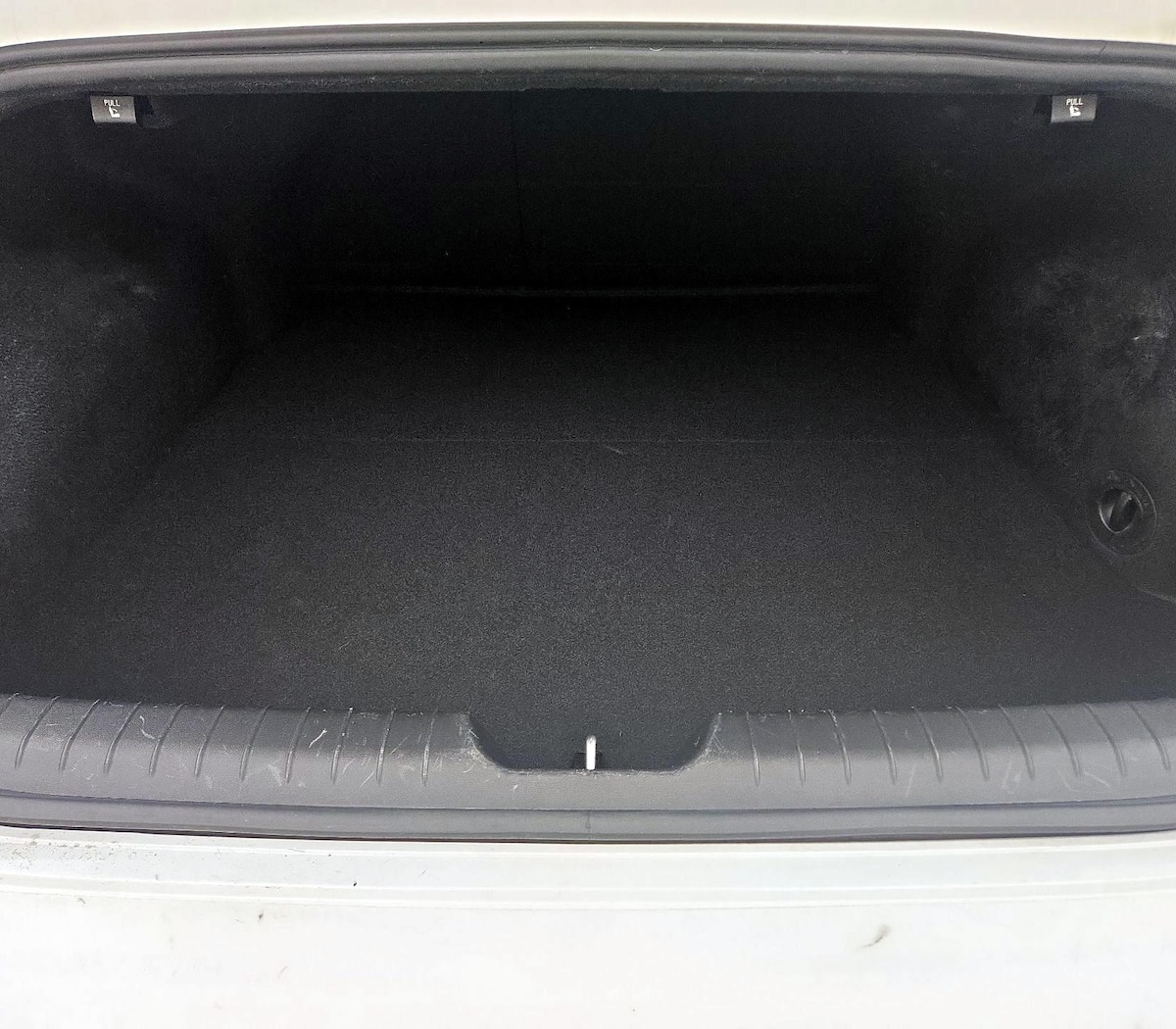 Trunk/Cargo (Seats Up)