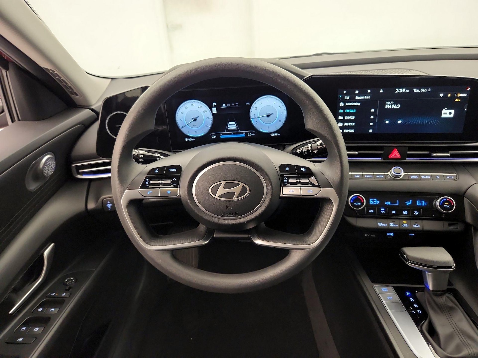 2024 Hyundai Elantra SEL - Photo 9