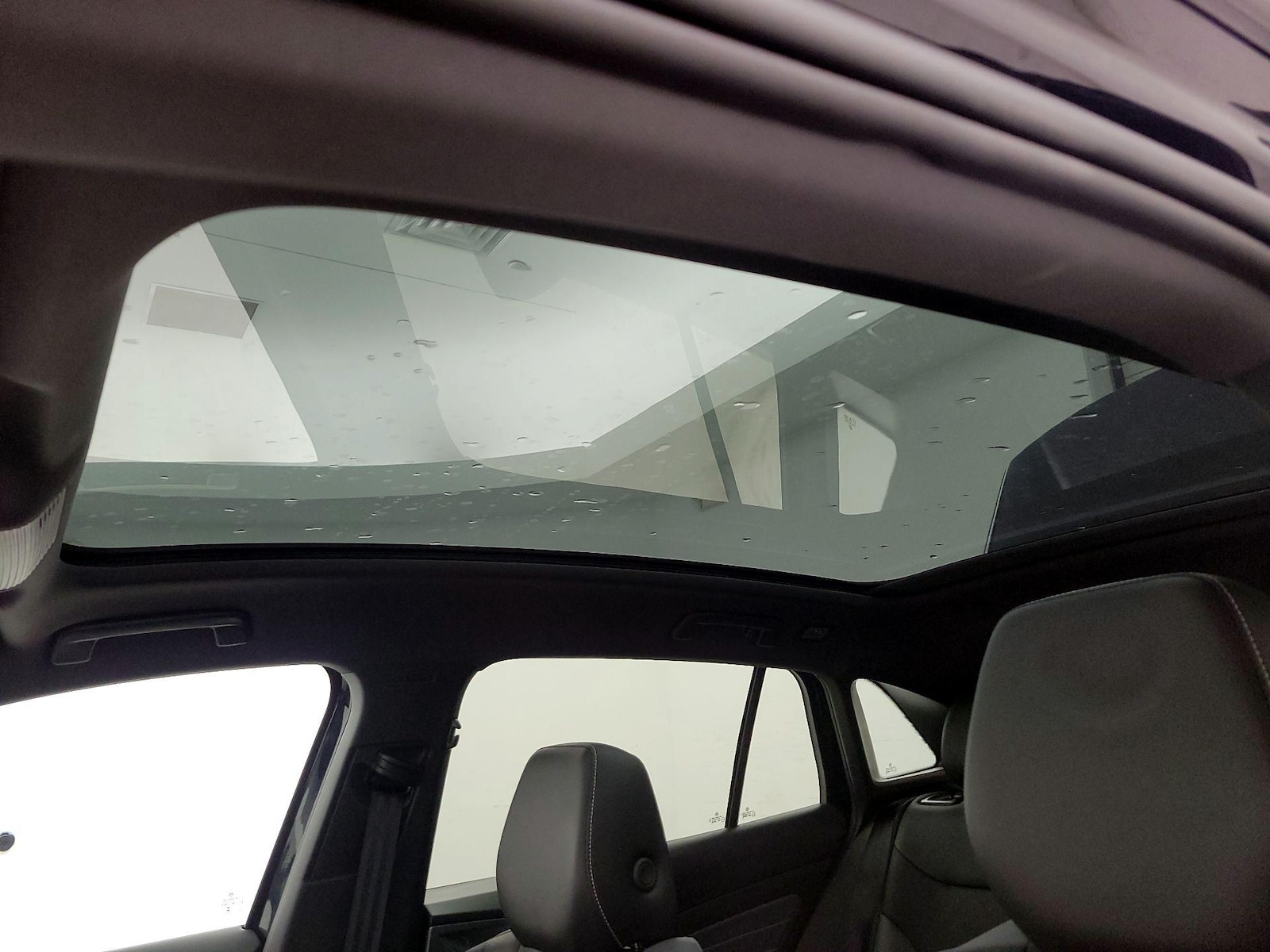 Skylight(s) & Overhead Airbags