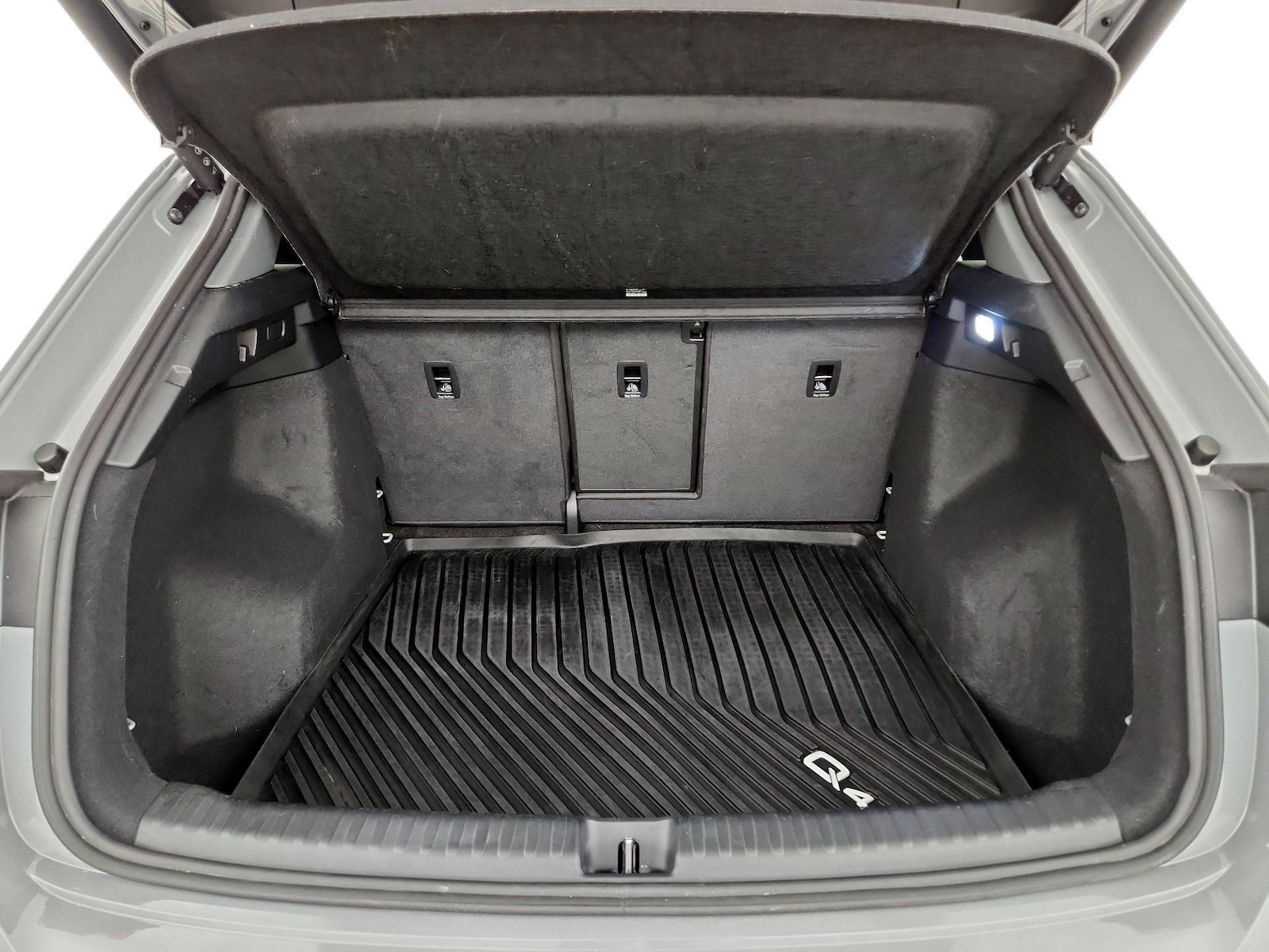 2023 Audi Q4 e-tron Premium - Photo 22
