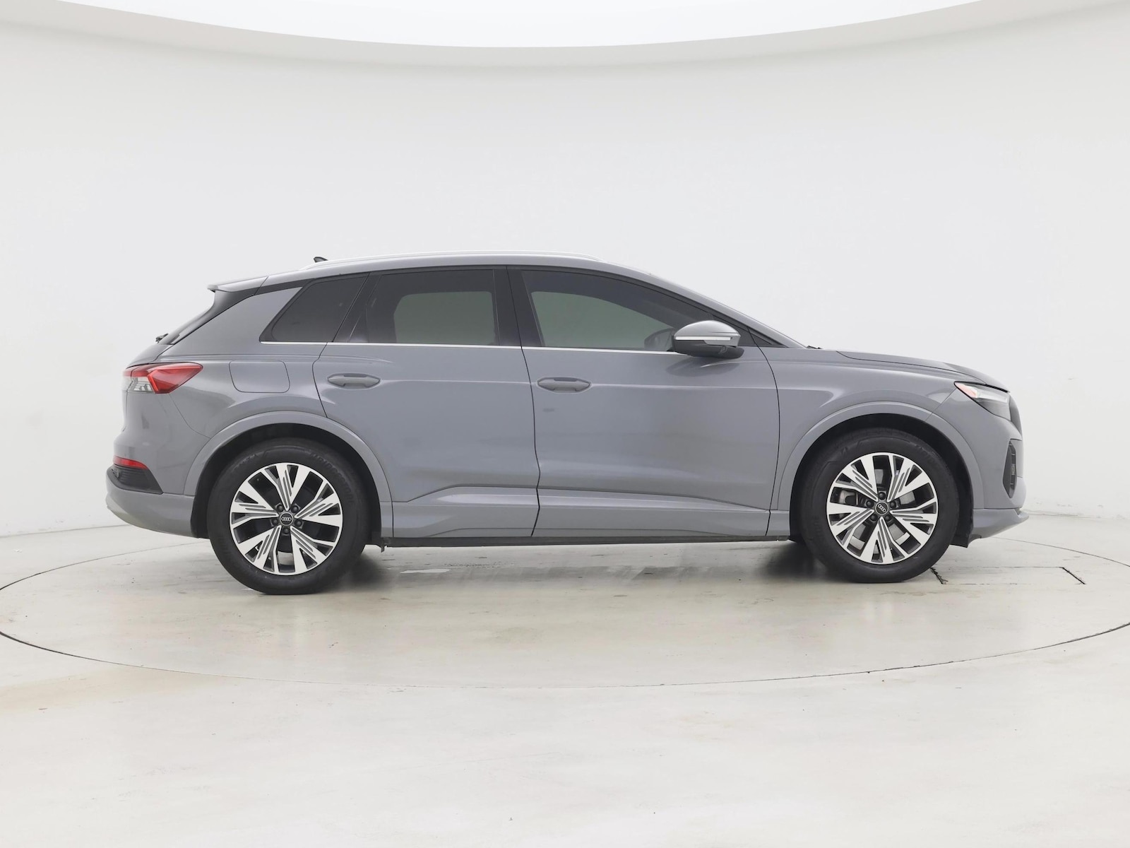 2023 Audi Q4 e-tron Premium - Photo 8