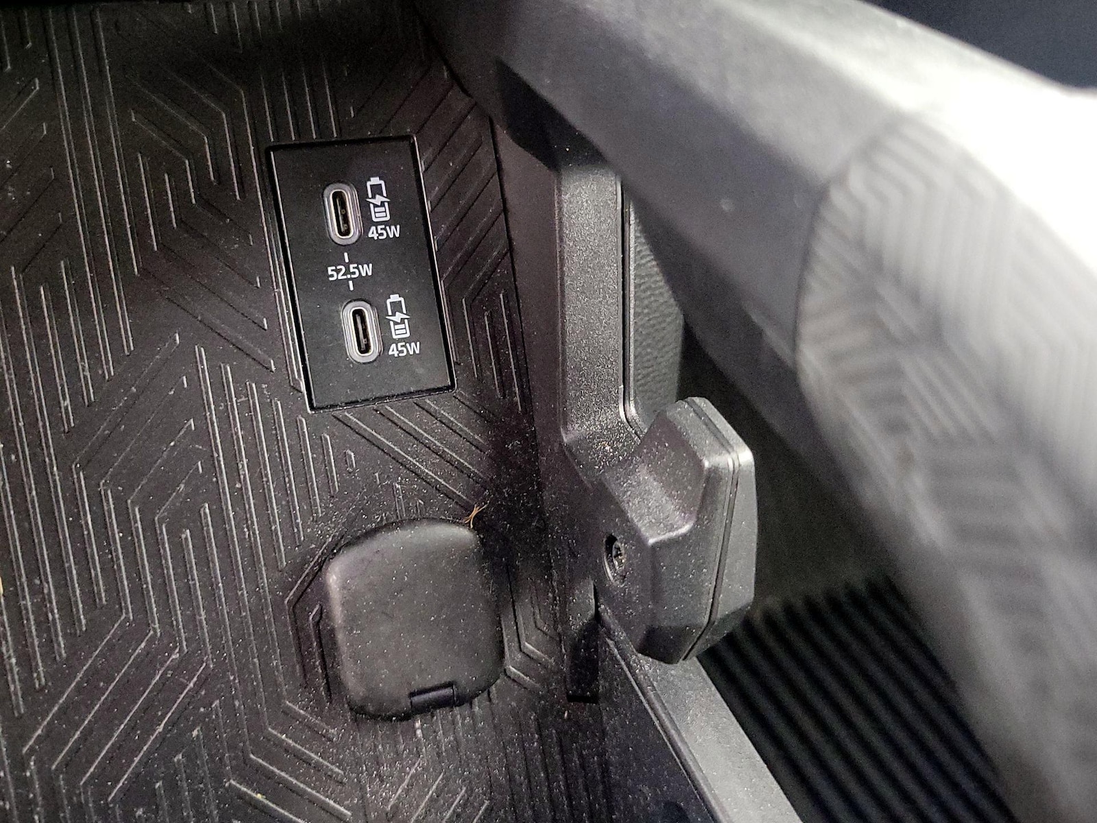 2026 Toyota Tacoma SR5 - Photo 19