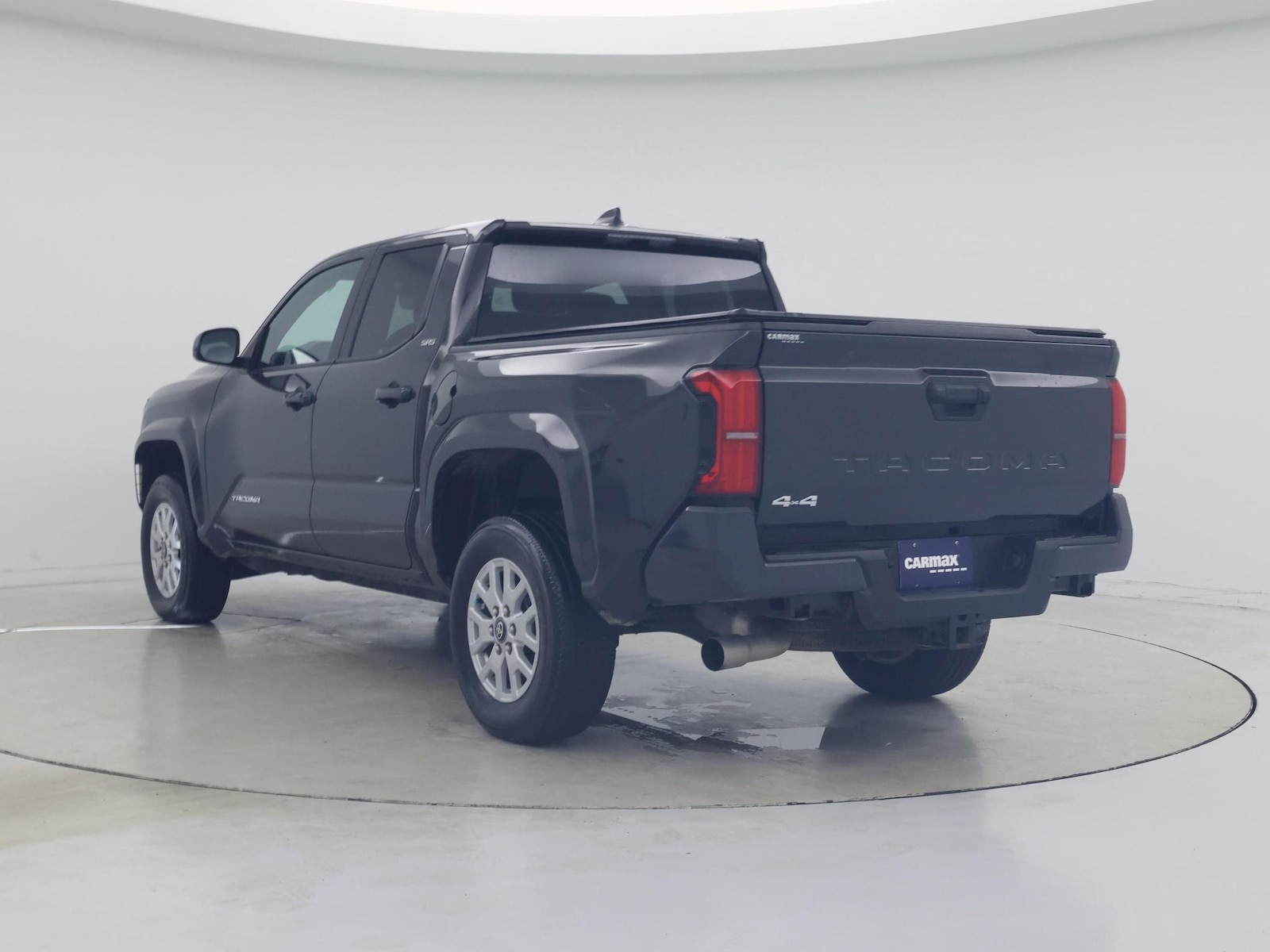 2026 Toyota Tacoma SR5 - Photo 3