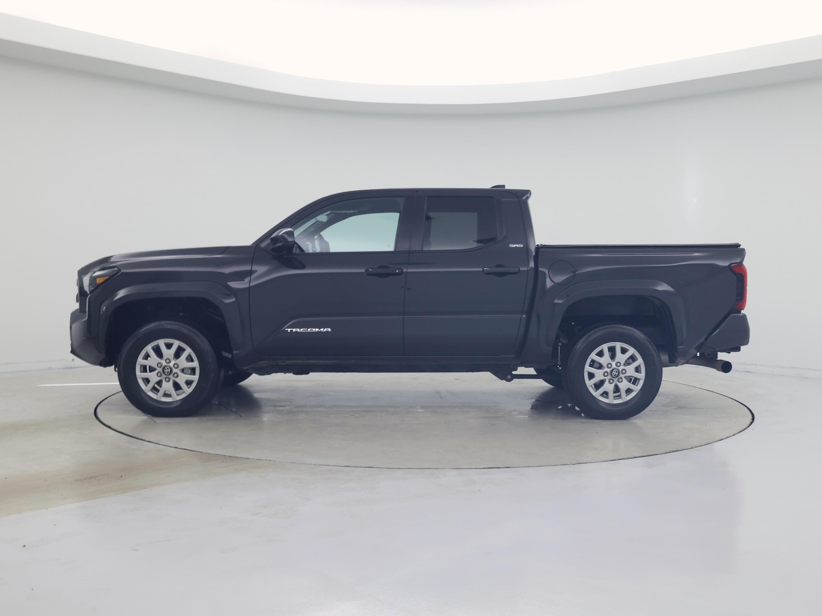 2026 Toyota Tacoma SR5 - Photo 4
