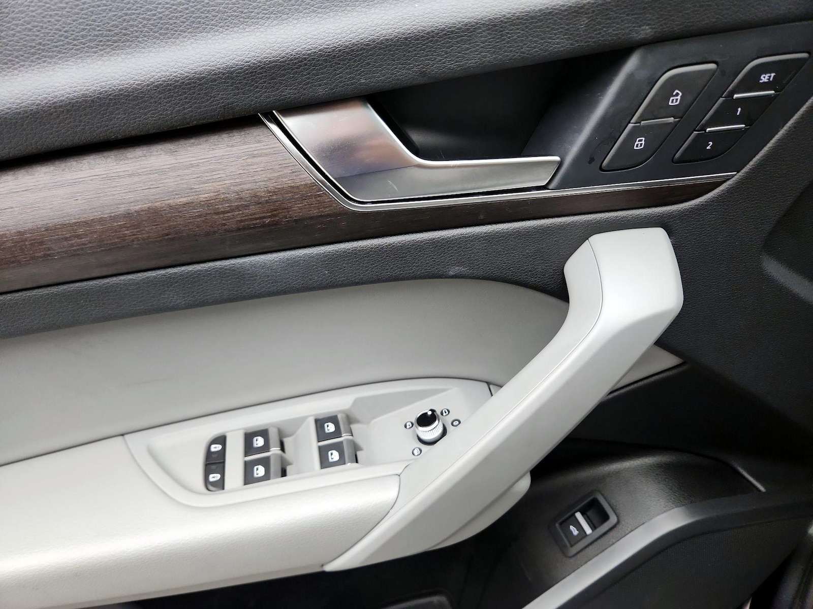 2024 Audi Q5 Premium - Photo 13