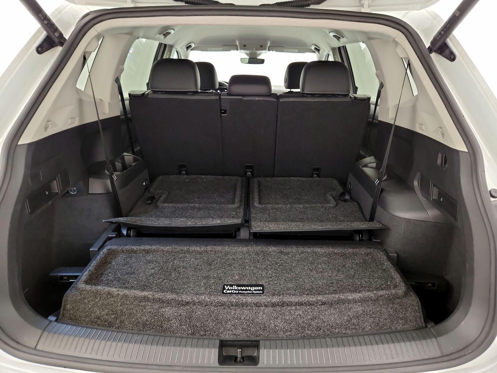 2023 Volkswagen Tiguan SE - Photo 21