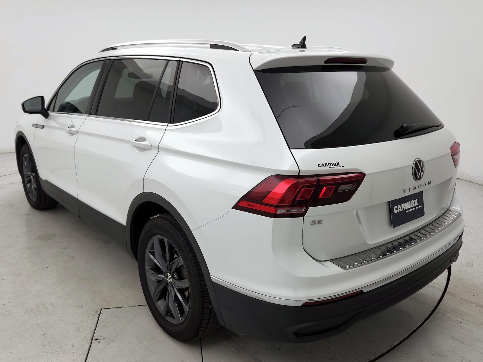 2023 Volkswagen Tiguan SE - Photo 7