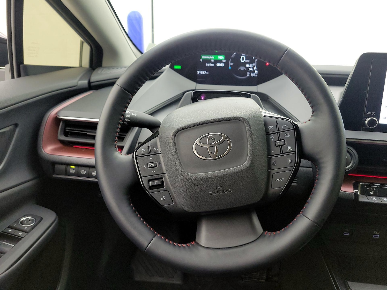 2026 Toyota Prius Plug-in Hybrid XSE - Photo 11