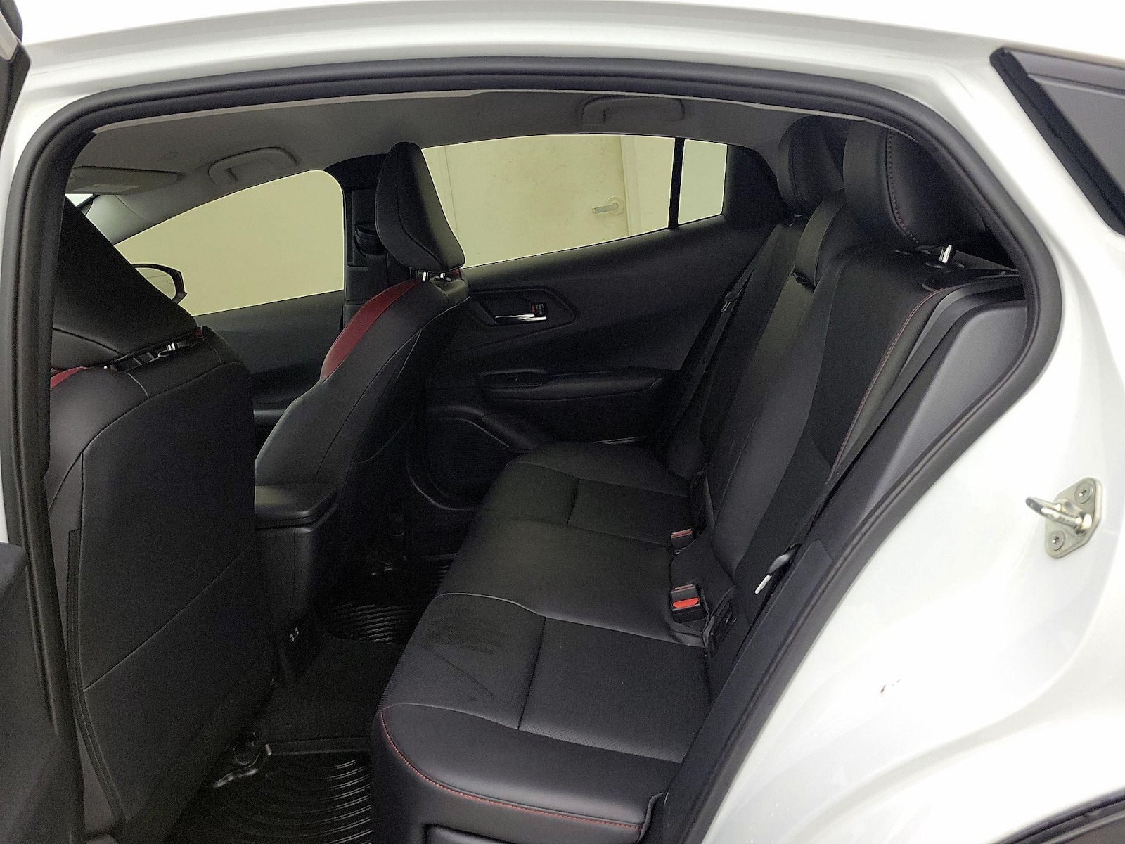 2026 Toyota Prius Plug-in Hybrid XSE - Photo 20