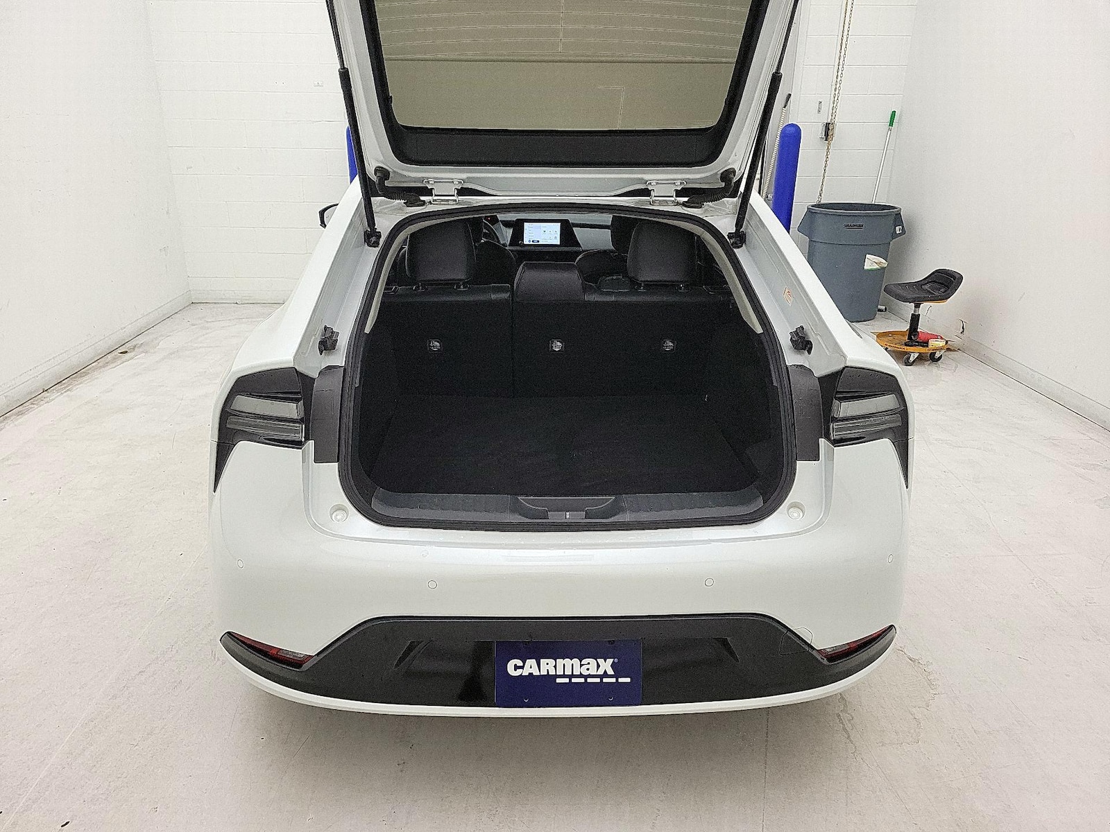 2026 Toyota Prius Plug-in Hybrid XSE - Photo 21