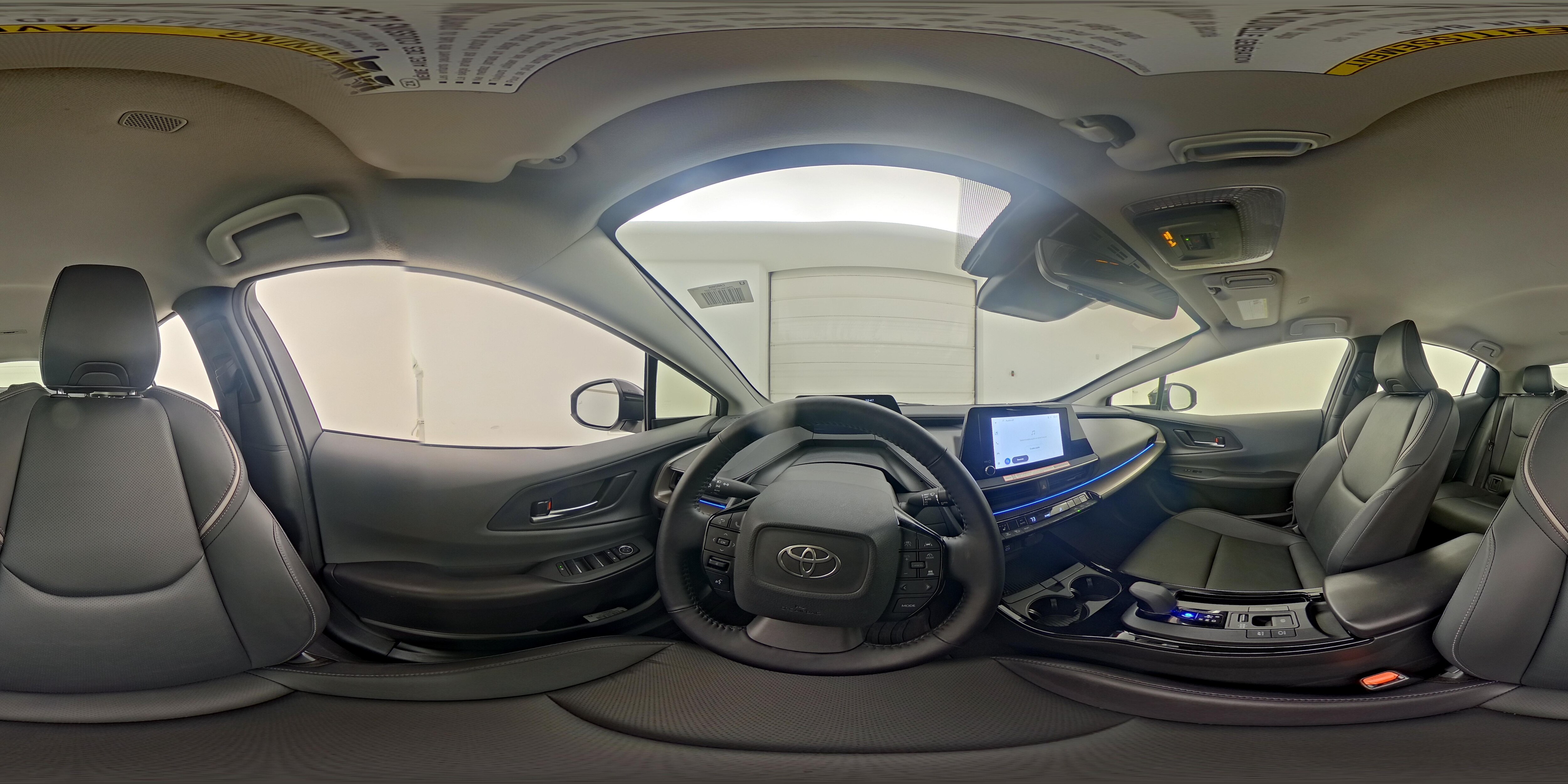 2026 Toyota Prius XLE - Photo 26