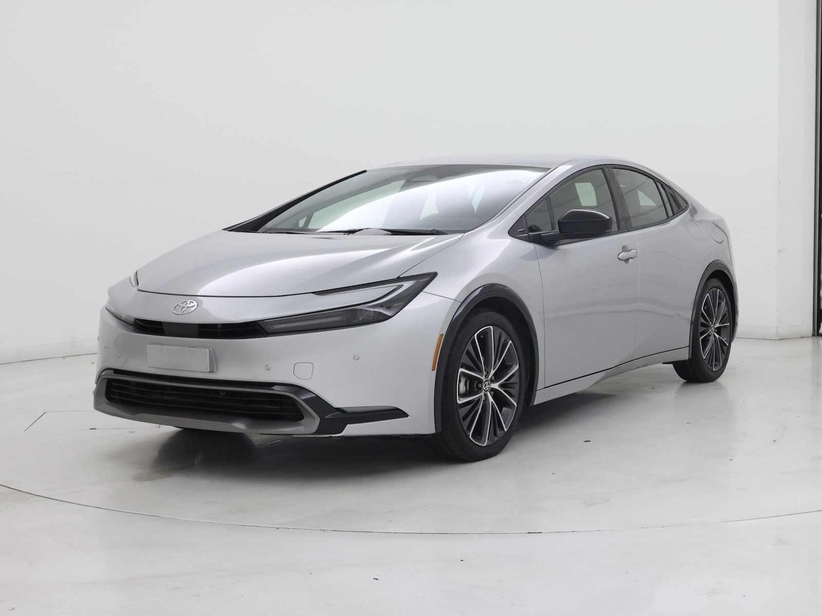 2026 Toyota Prius XLE - Photo 5
