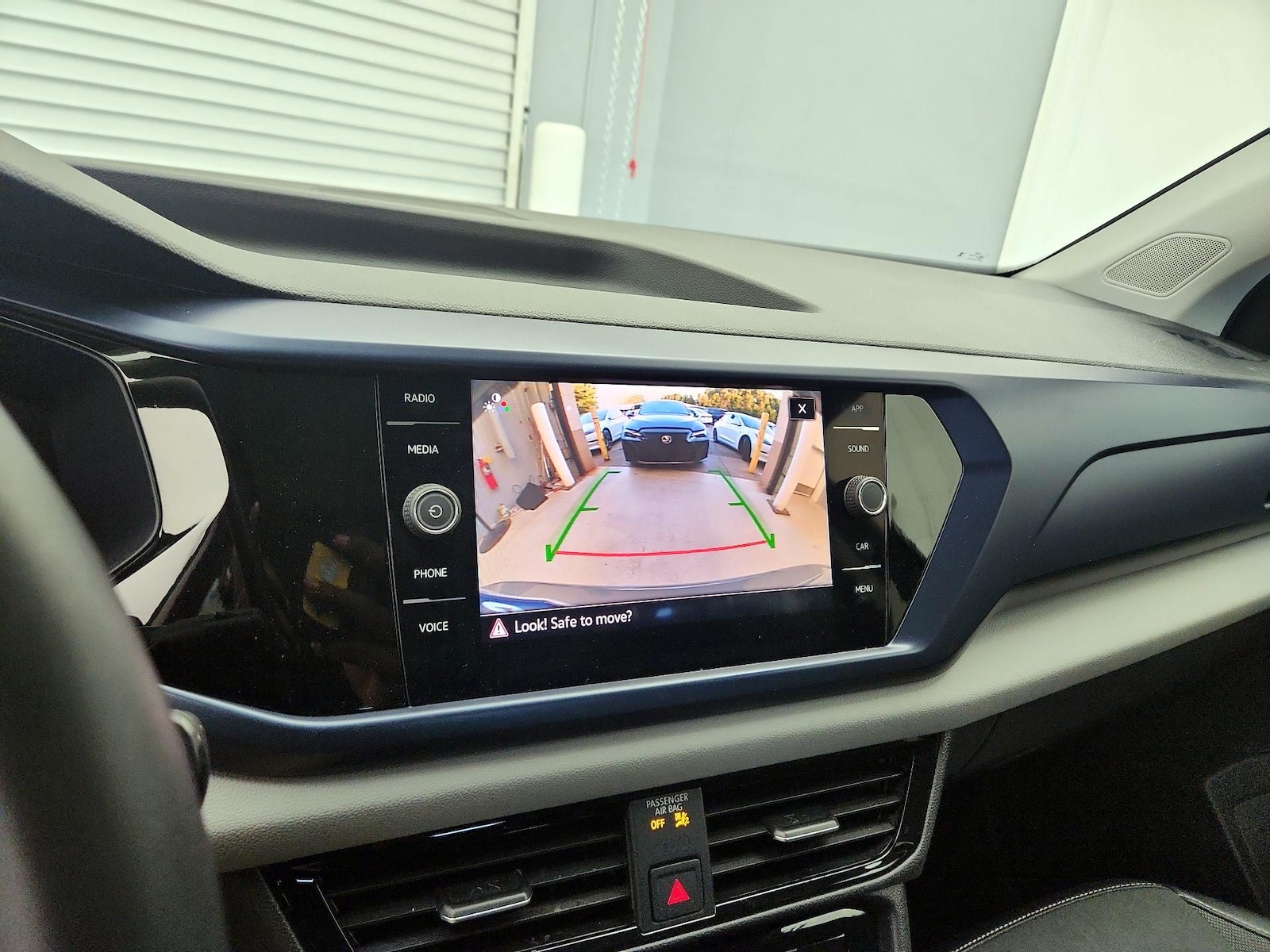 2023 Volkswagen Taos SE - Photo 15