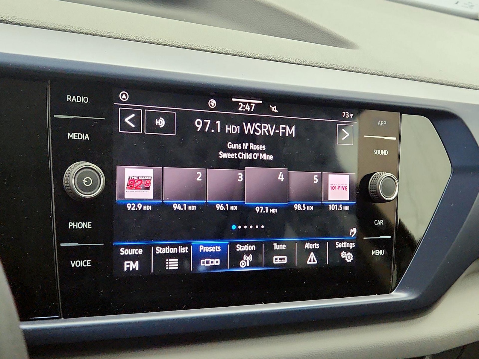 2023 Volkswagen Taos SE - Photo 16