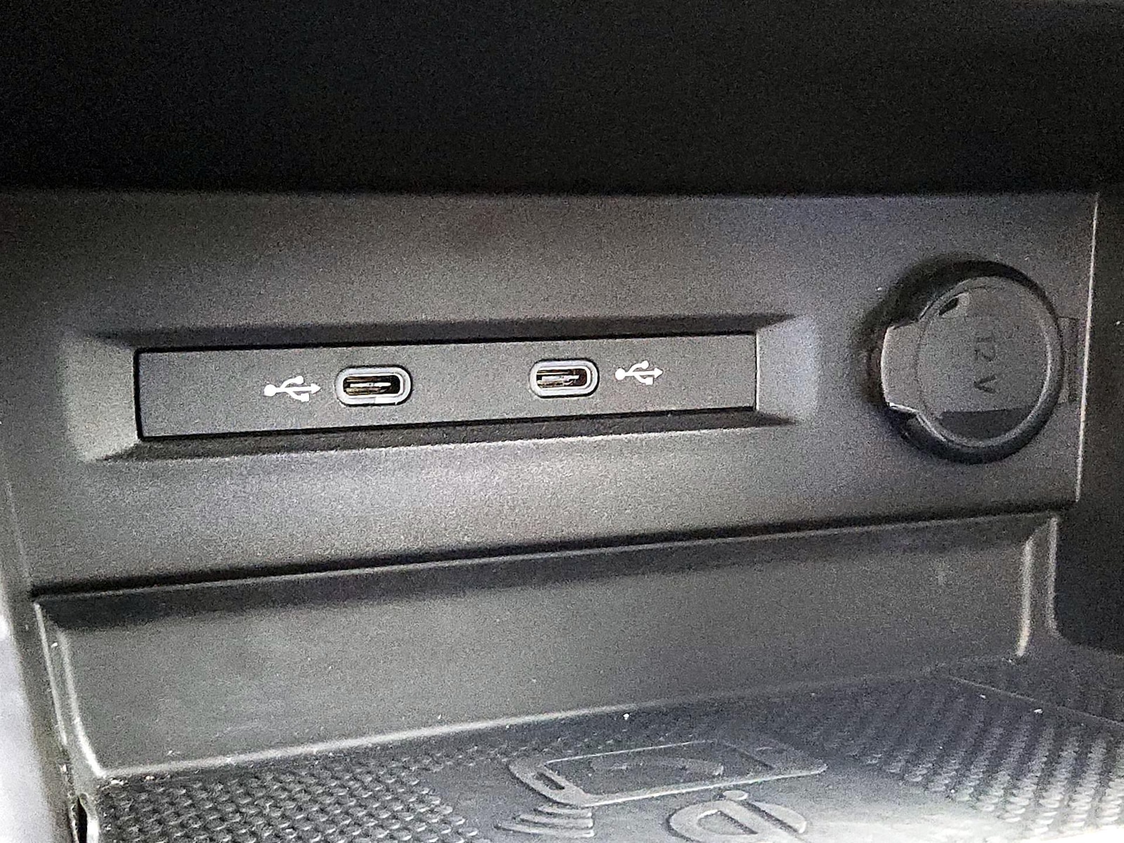 2023 Volkswagen Taos SE - Photo 19