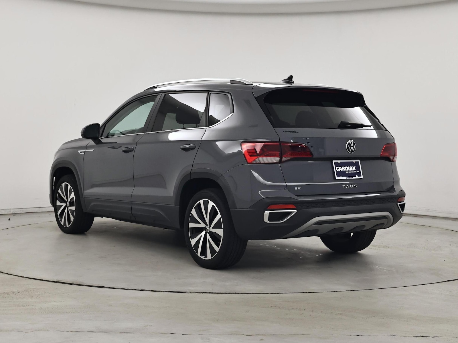2023 Volkswagen Taos SE - Photo 3