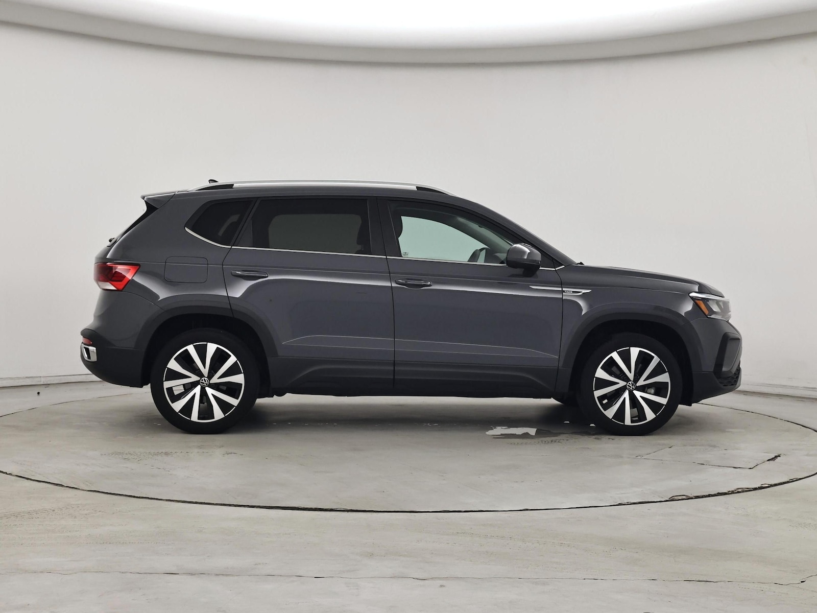 2023 Volkswagen Taos SE - Photo 8