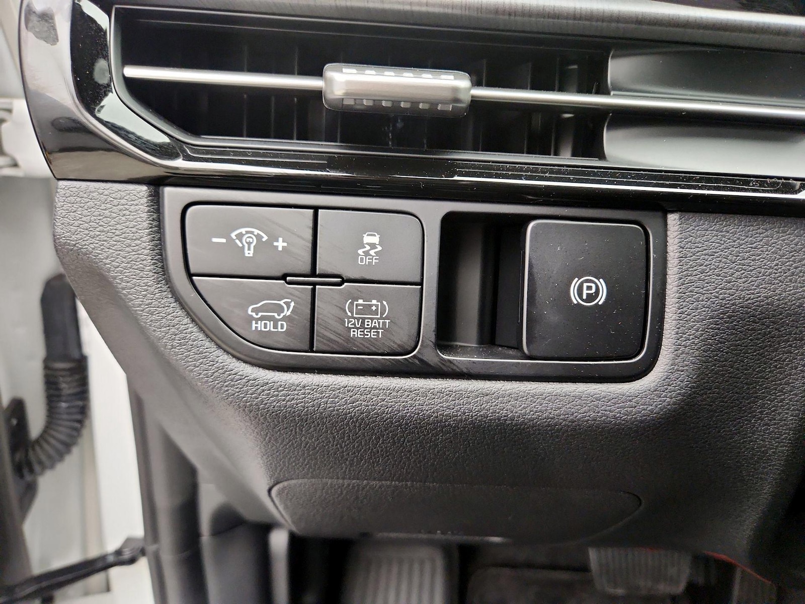 2026 Kia Sportage X-Line Hybrid - Photo 14