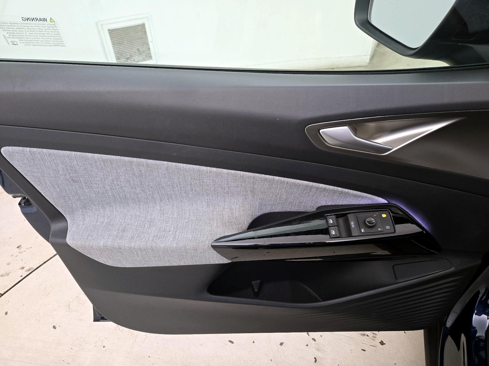 2023 Volkswagen ID.4 STANDARD - Photo 13